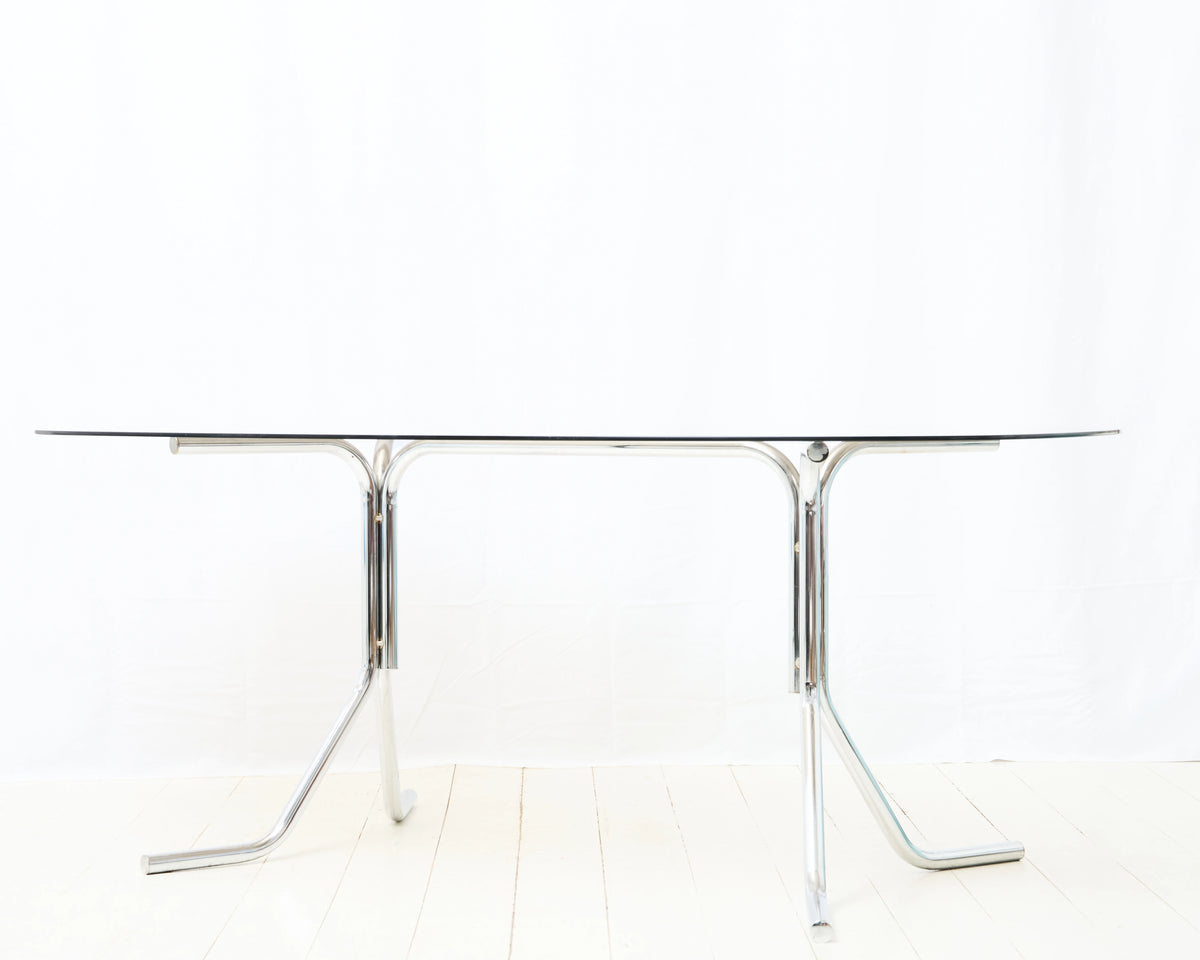 Table à manger avec piètement tubulaire en chrome, 1970s
