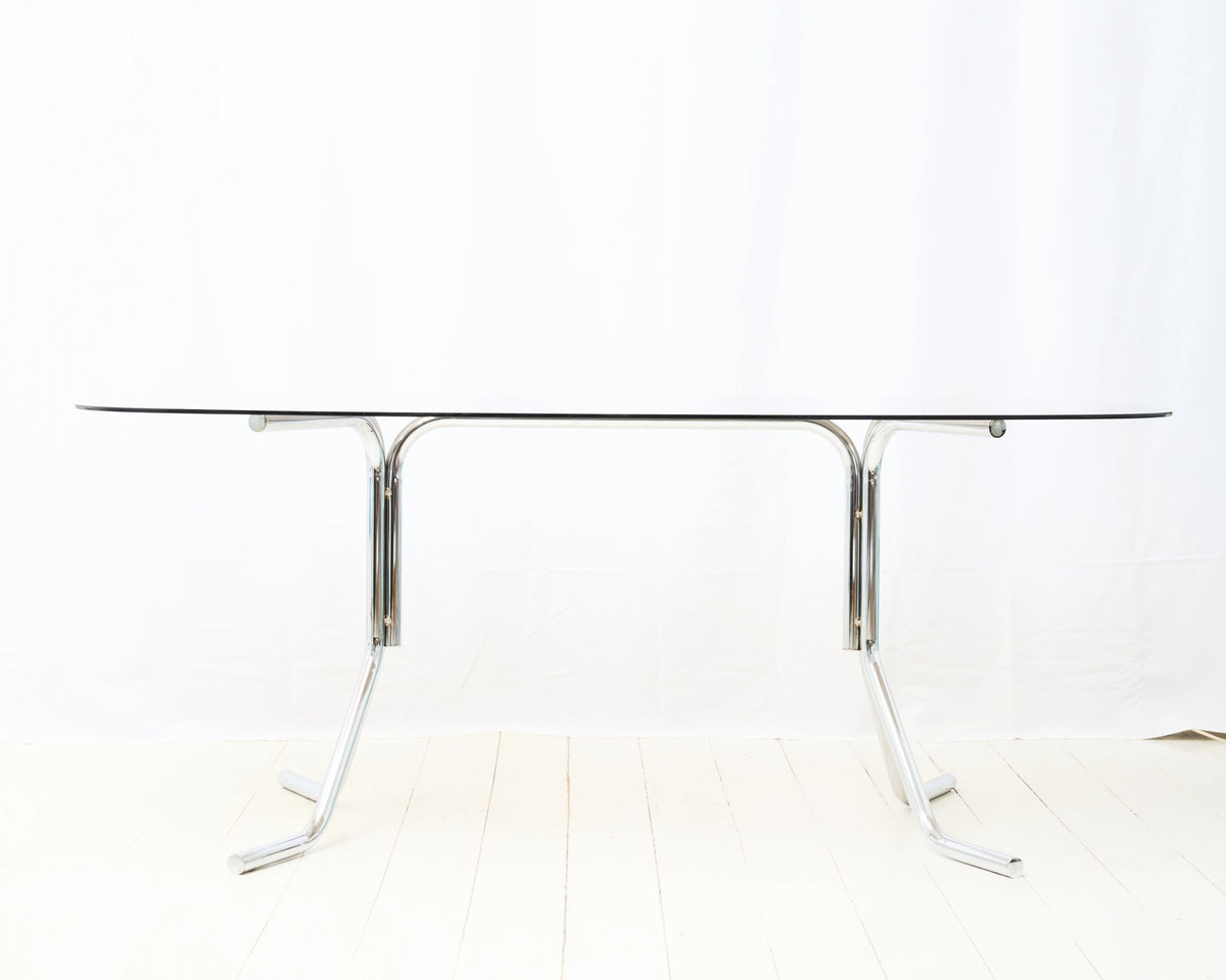 Table à manger avec piètement tubulaire en chrome, 1970s