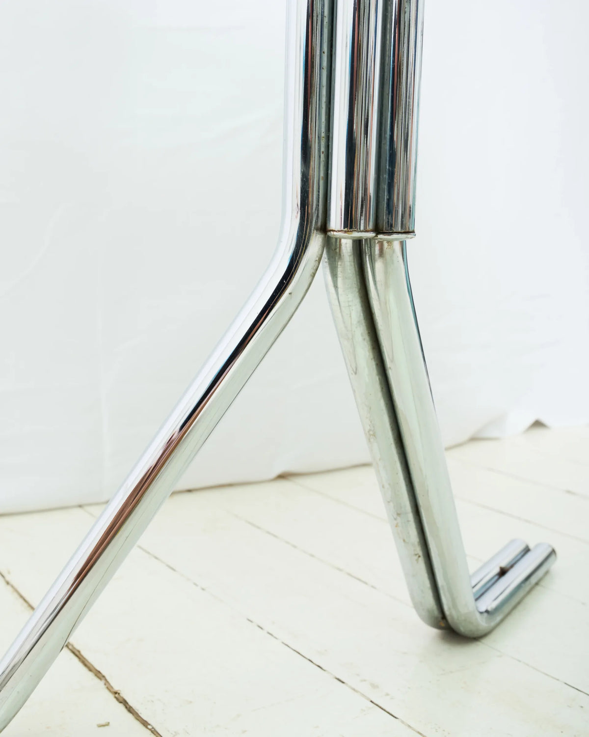 Table à manger avec double piètement tubulaire en chrome, 1970s