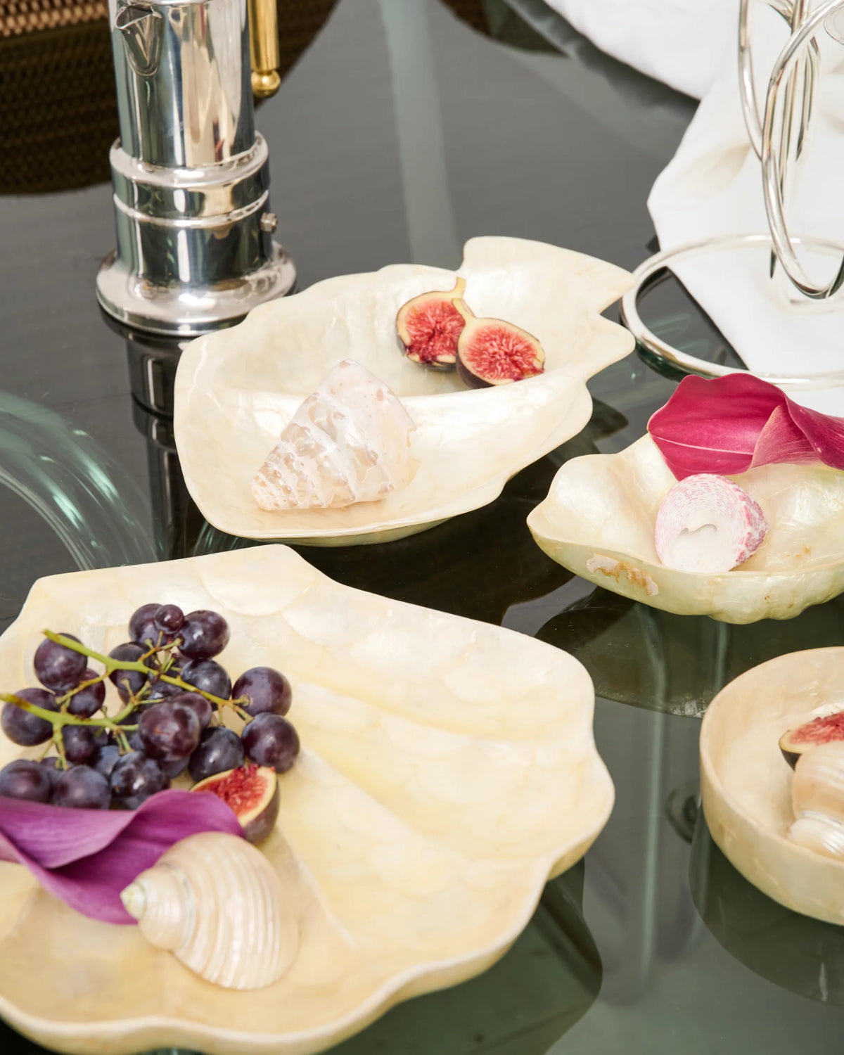 Set of Capiz shell bowls, 1970s