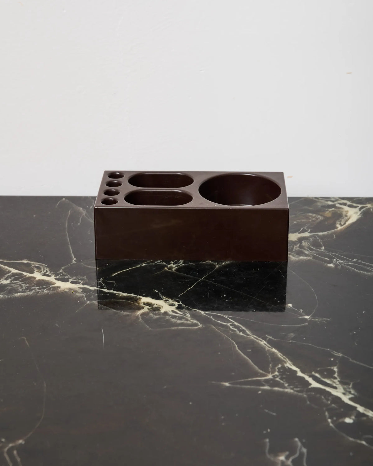 Organisateur de bureau marron, France, 1970s