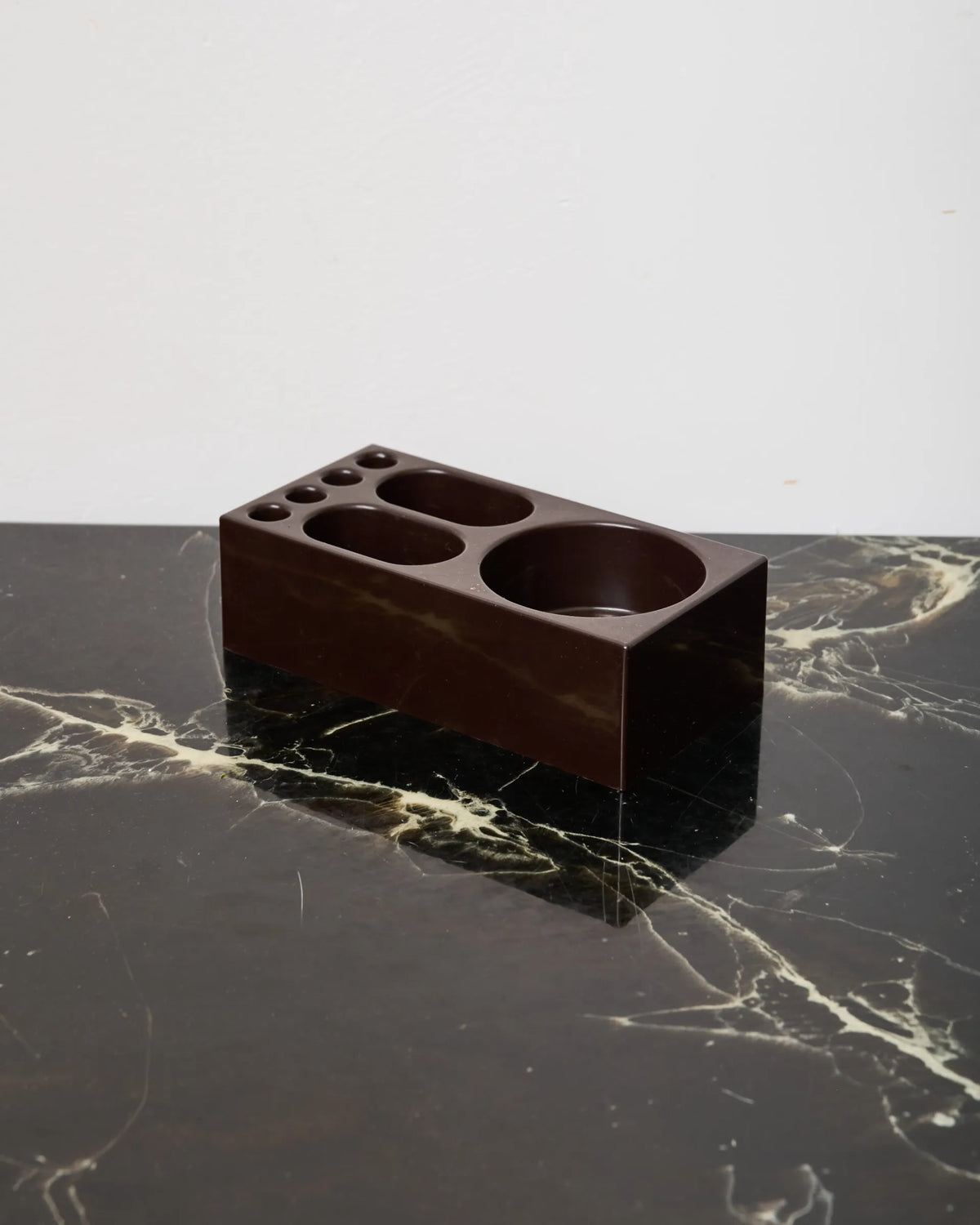 Organisateur de bureau marron, France, 1970s
