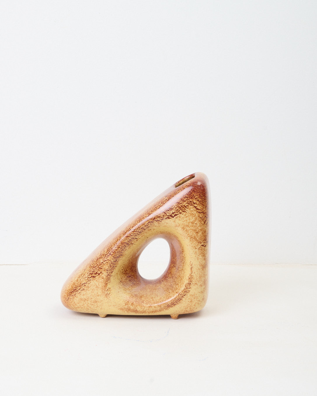 Vase sculptural par Roberto Rigon pour Bertoncello, forme triangle, 1970s