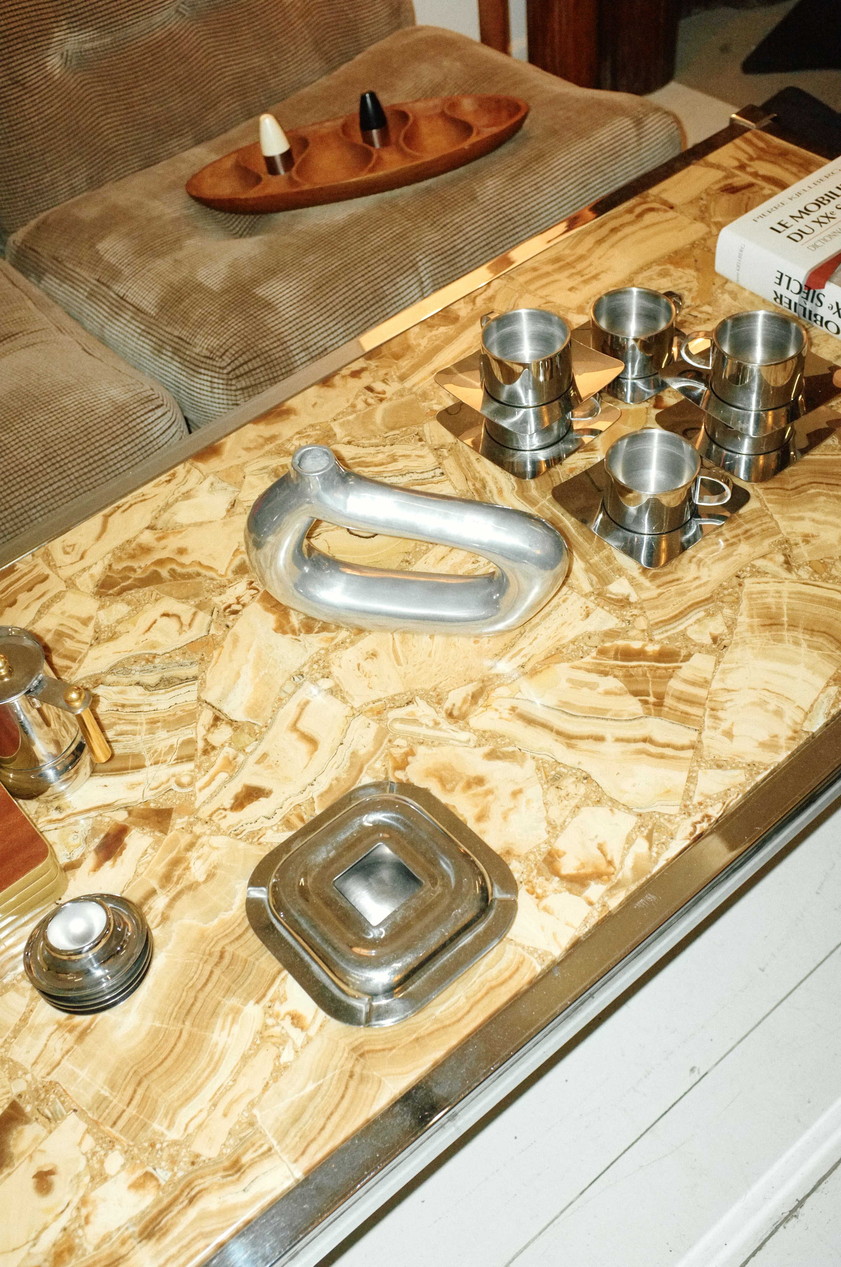 Vase en fonte d'aluminium forme libre, space age, 1970-1980