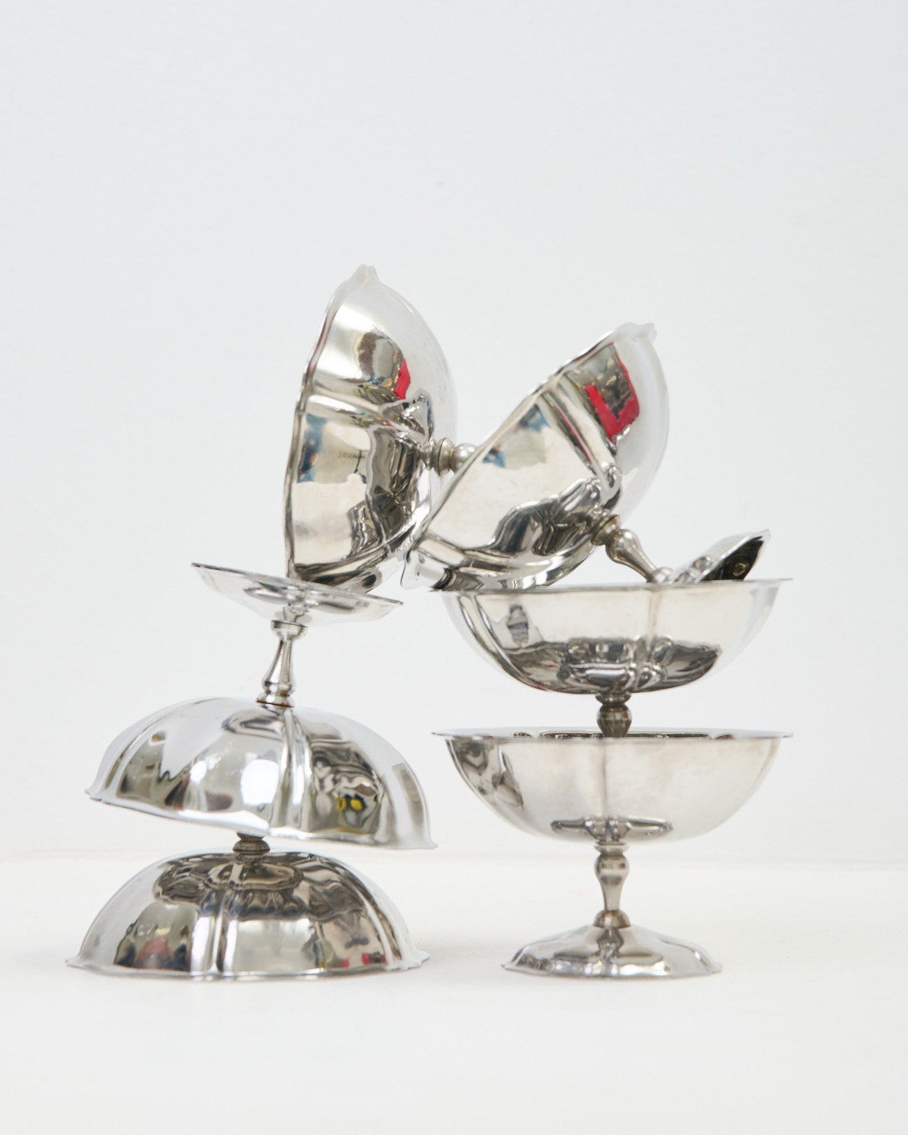 Coupes à dessert dentelées avec pied, 1970s