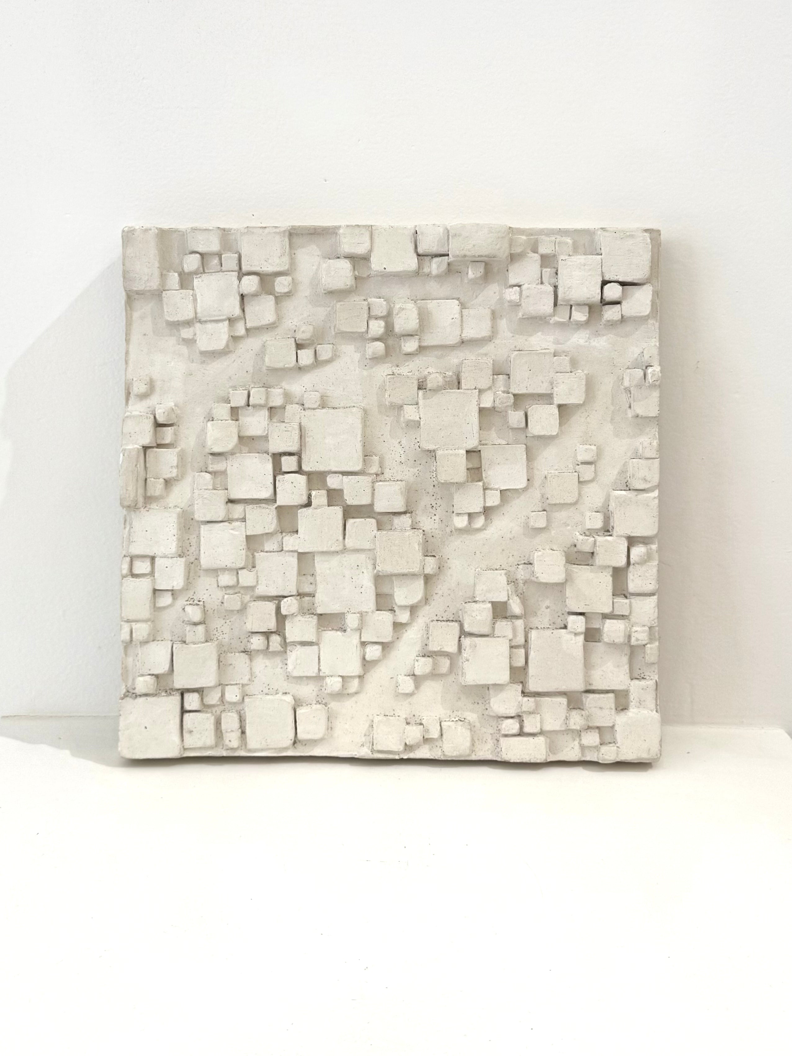 Sculpture murale brutaliste