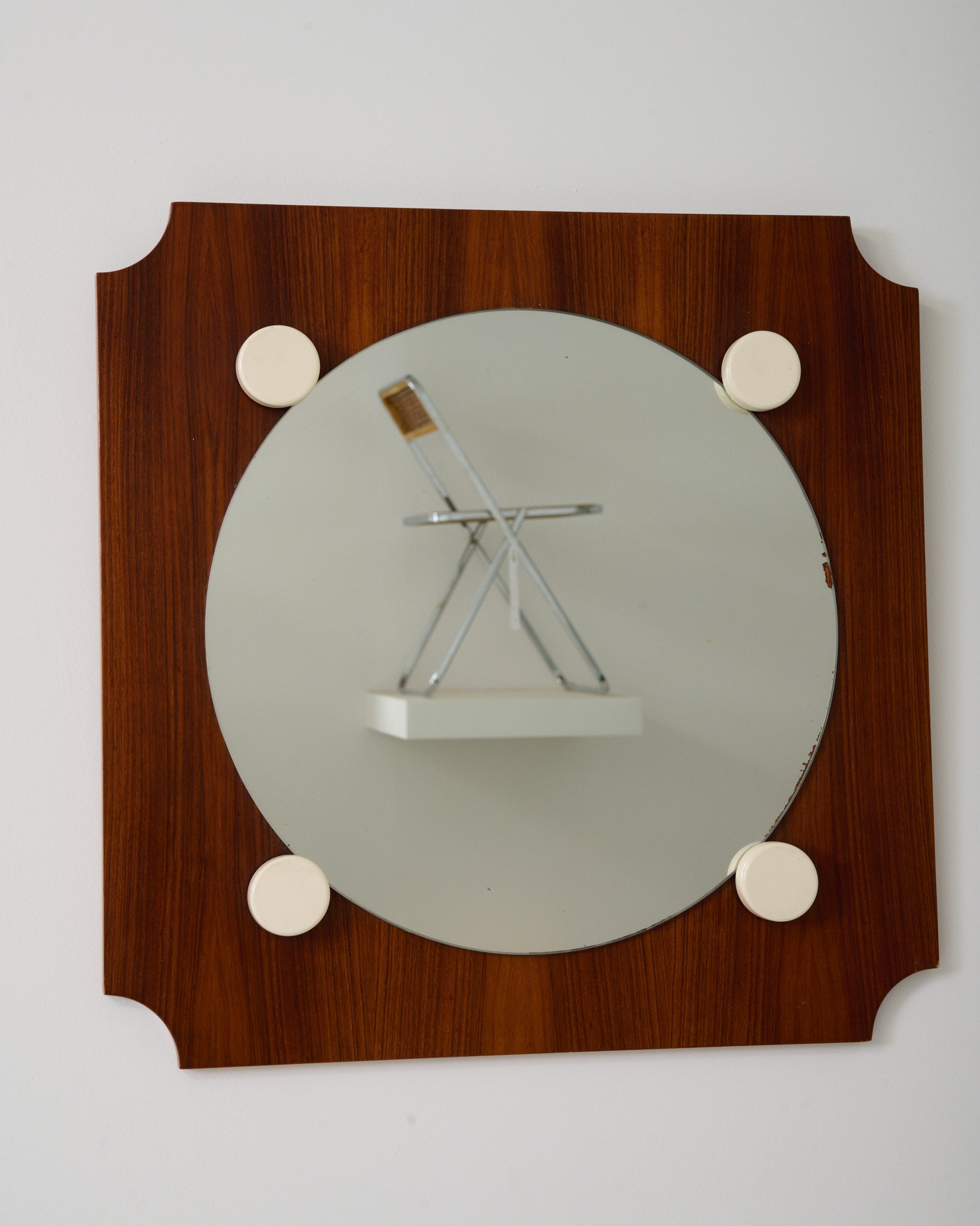 Miroir rond sur structure en teck, 1970s