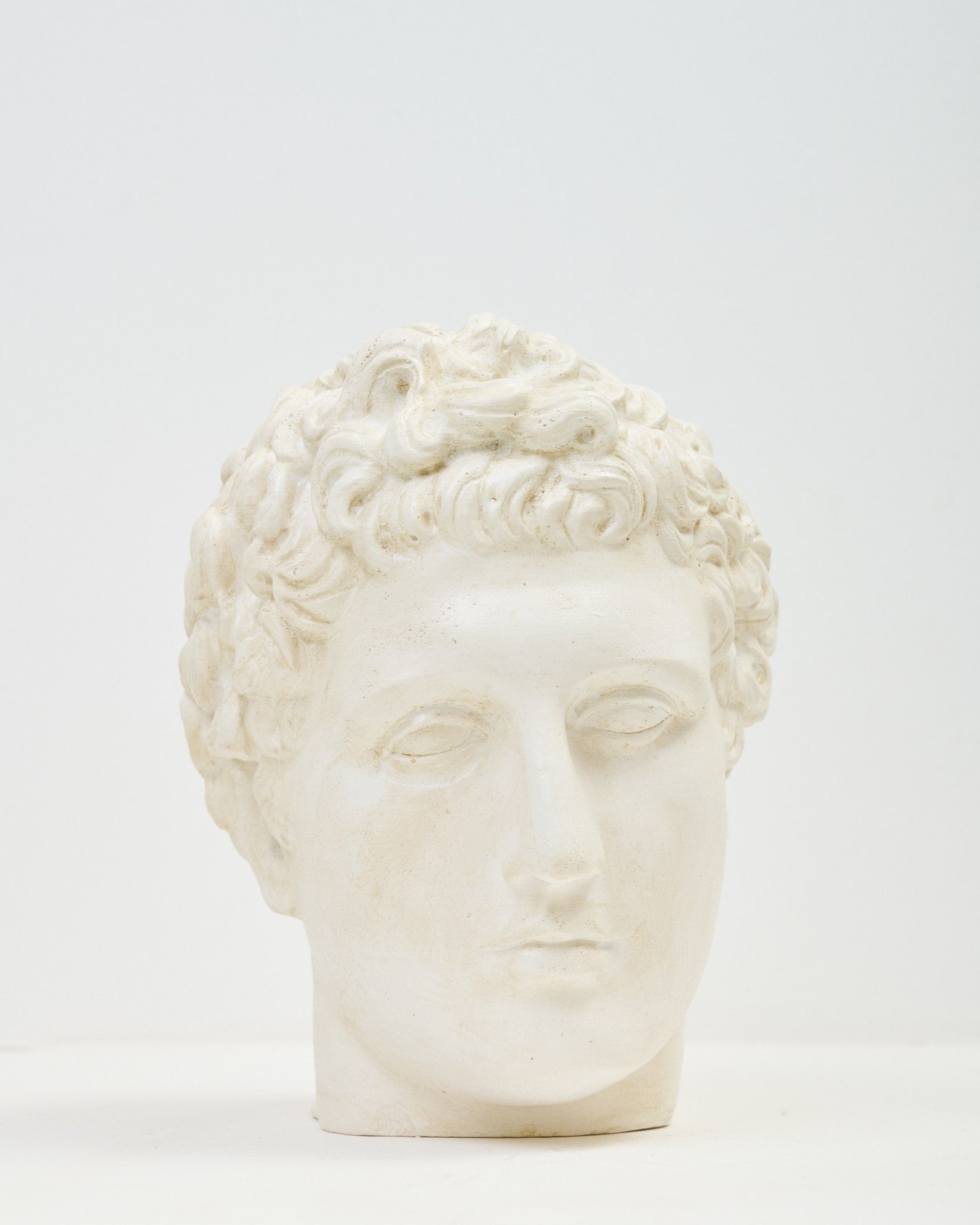 Tête d’Eros, Italie