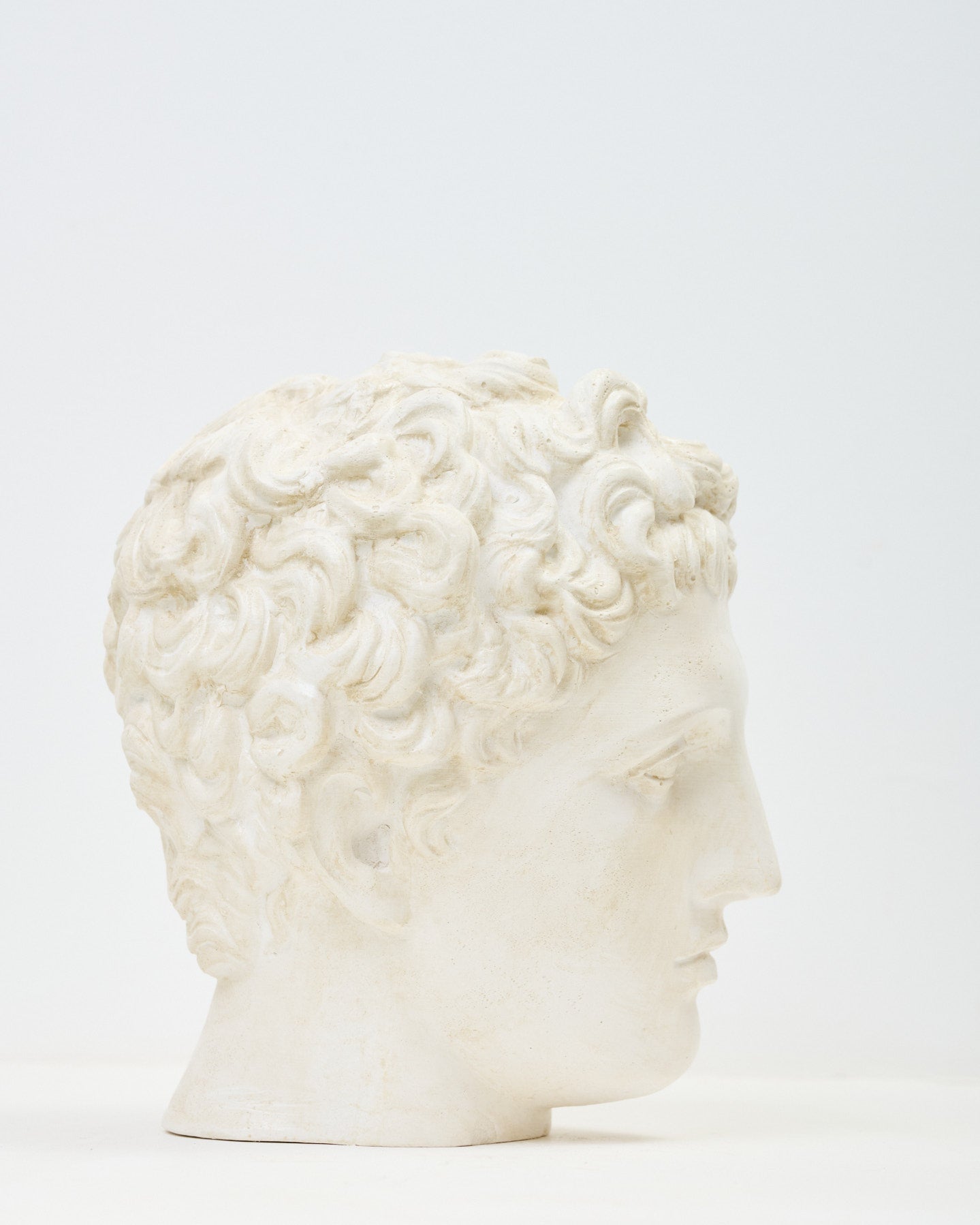 Tête d’Eros, Italie
