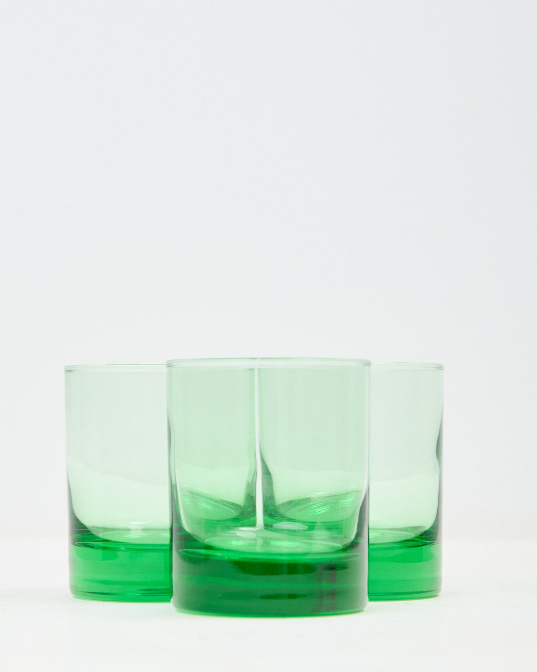 Verres à eau verts