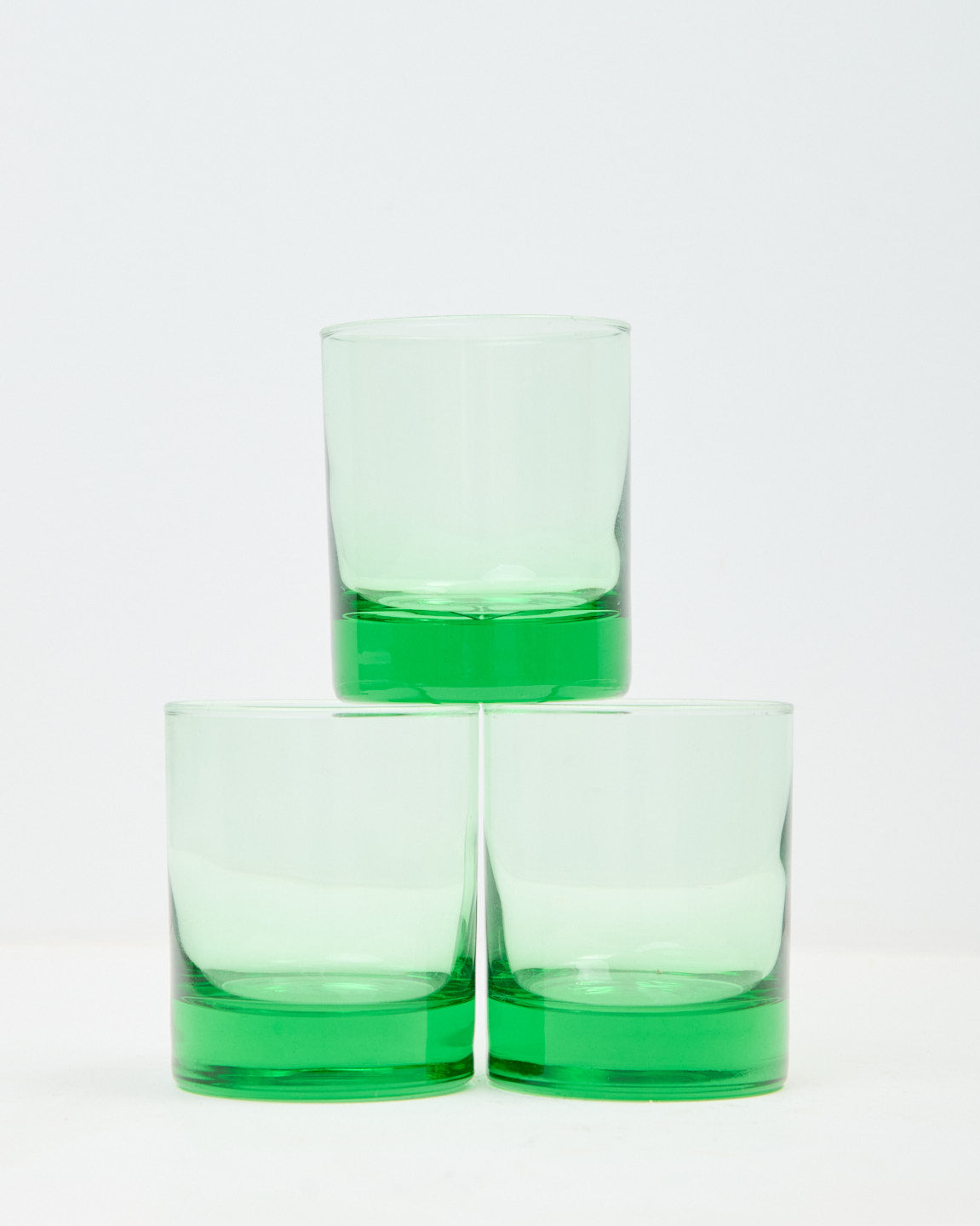Verres à eau verts