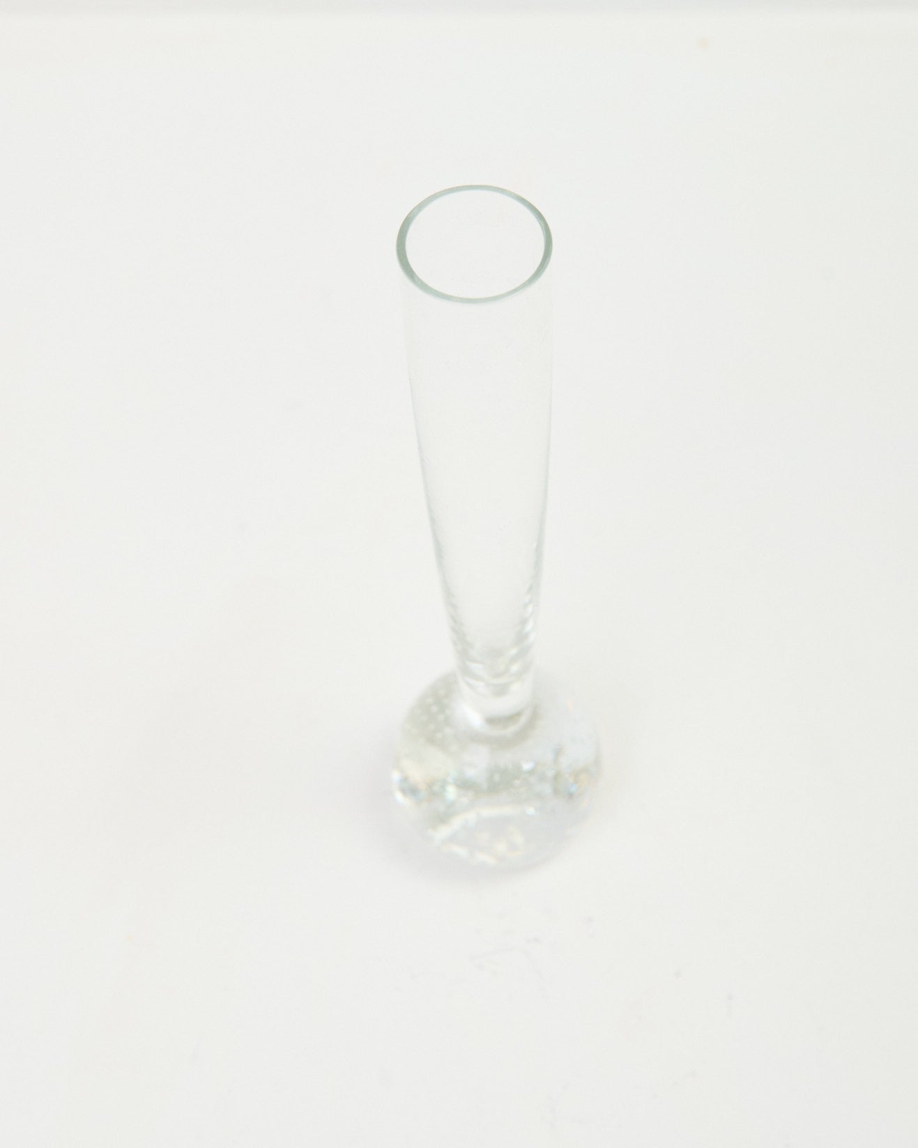 Vase avec pied boule, 1970s