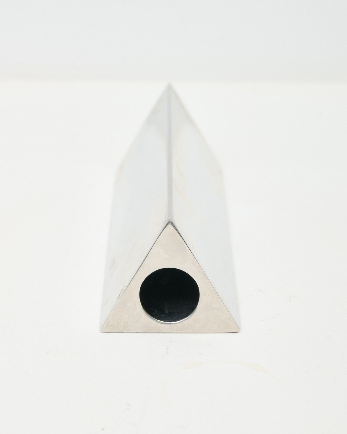 Vase triangle chrome, 1970