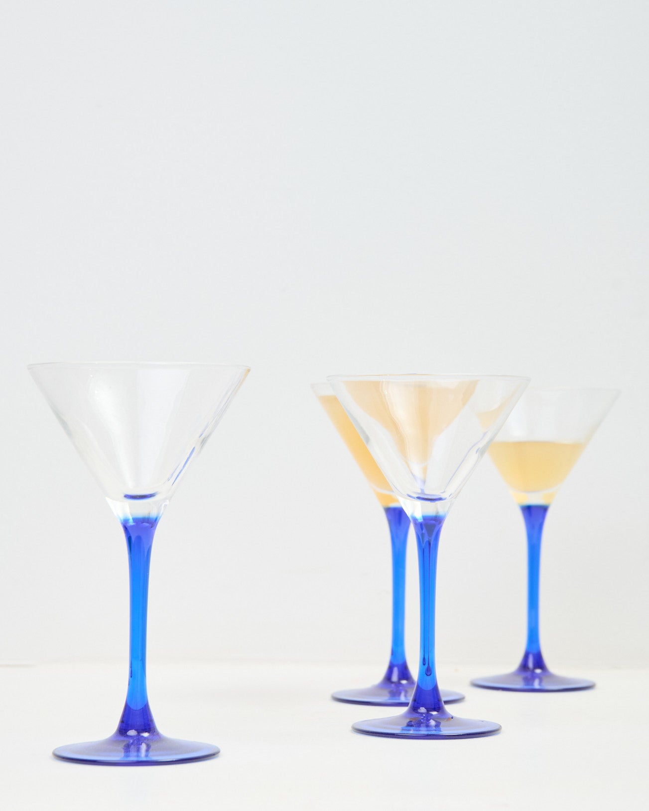 Verres conique à pieds bleus, 1980s