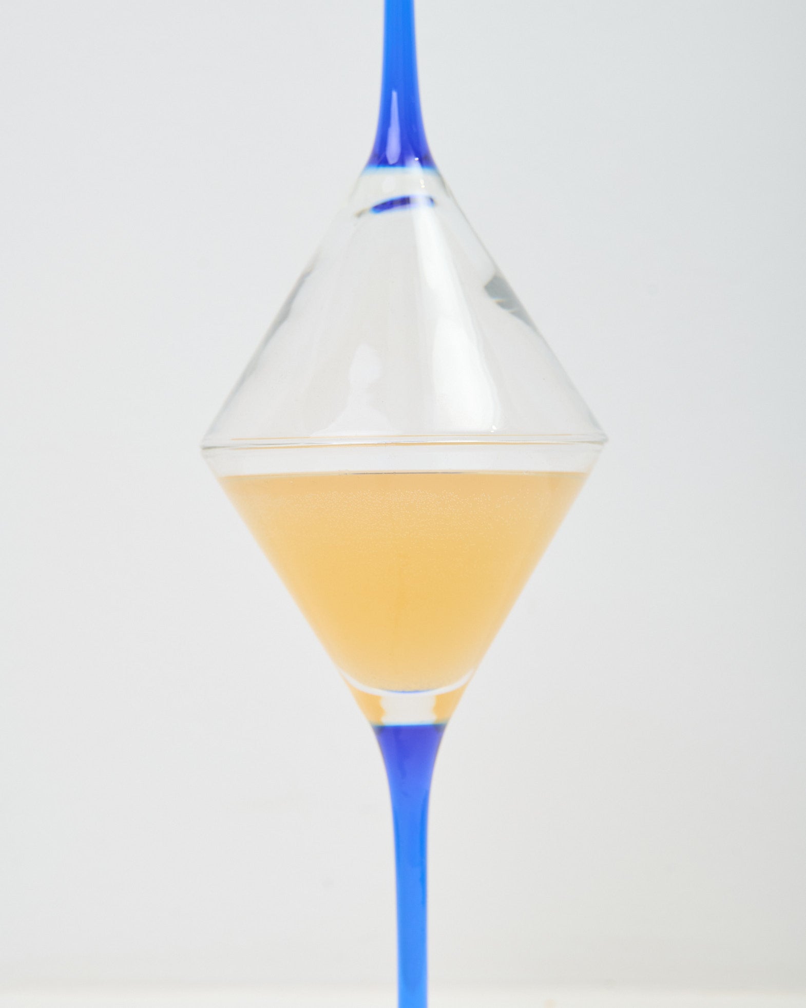 Verres conique à pieds bleus, 1980s