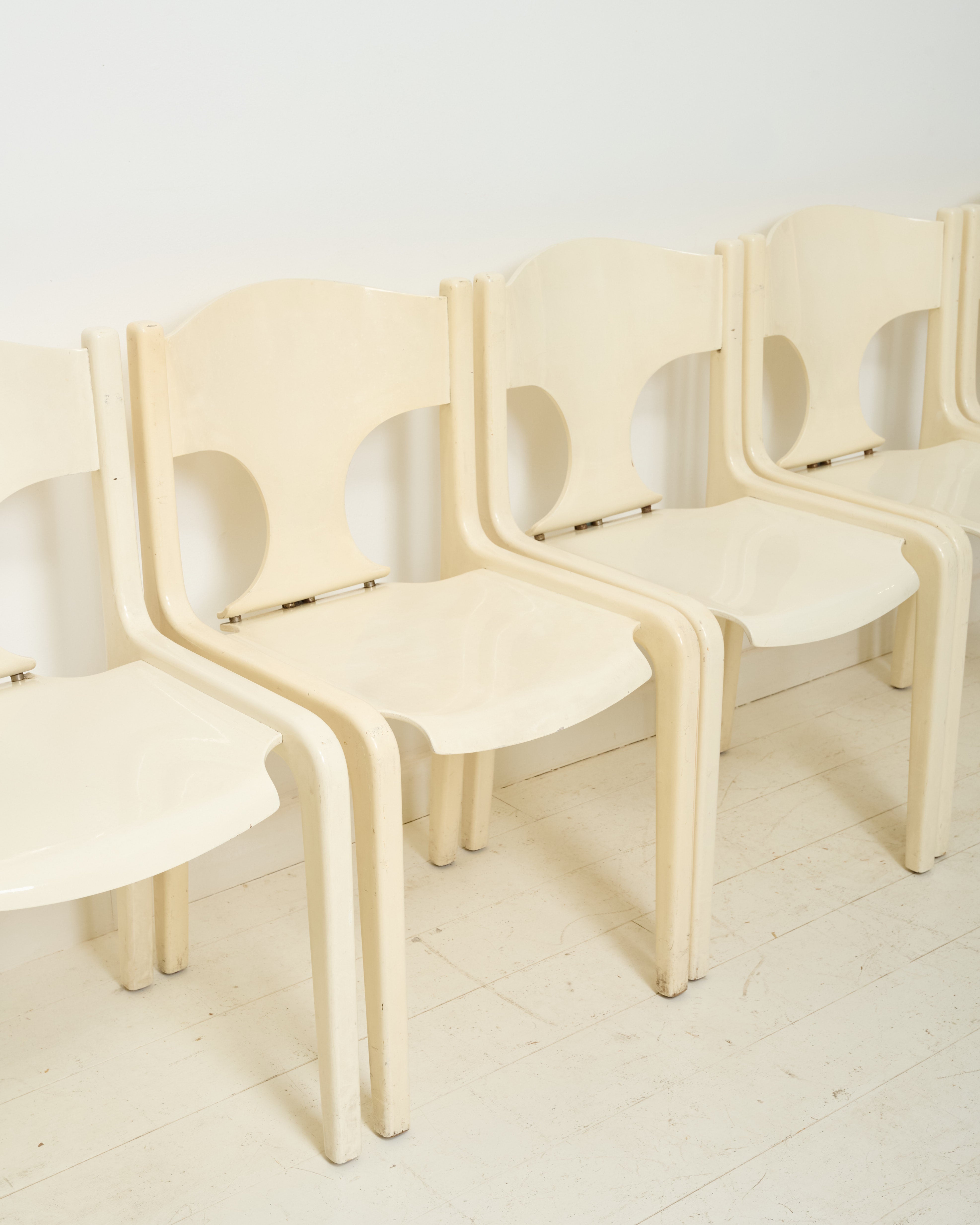 Chaises en bois laqué (6), Augusto Savini, Pozzi , 1968
