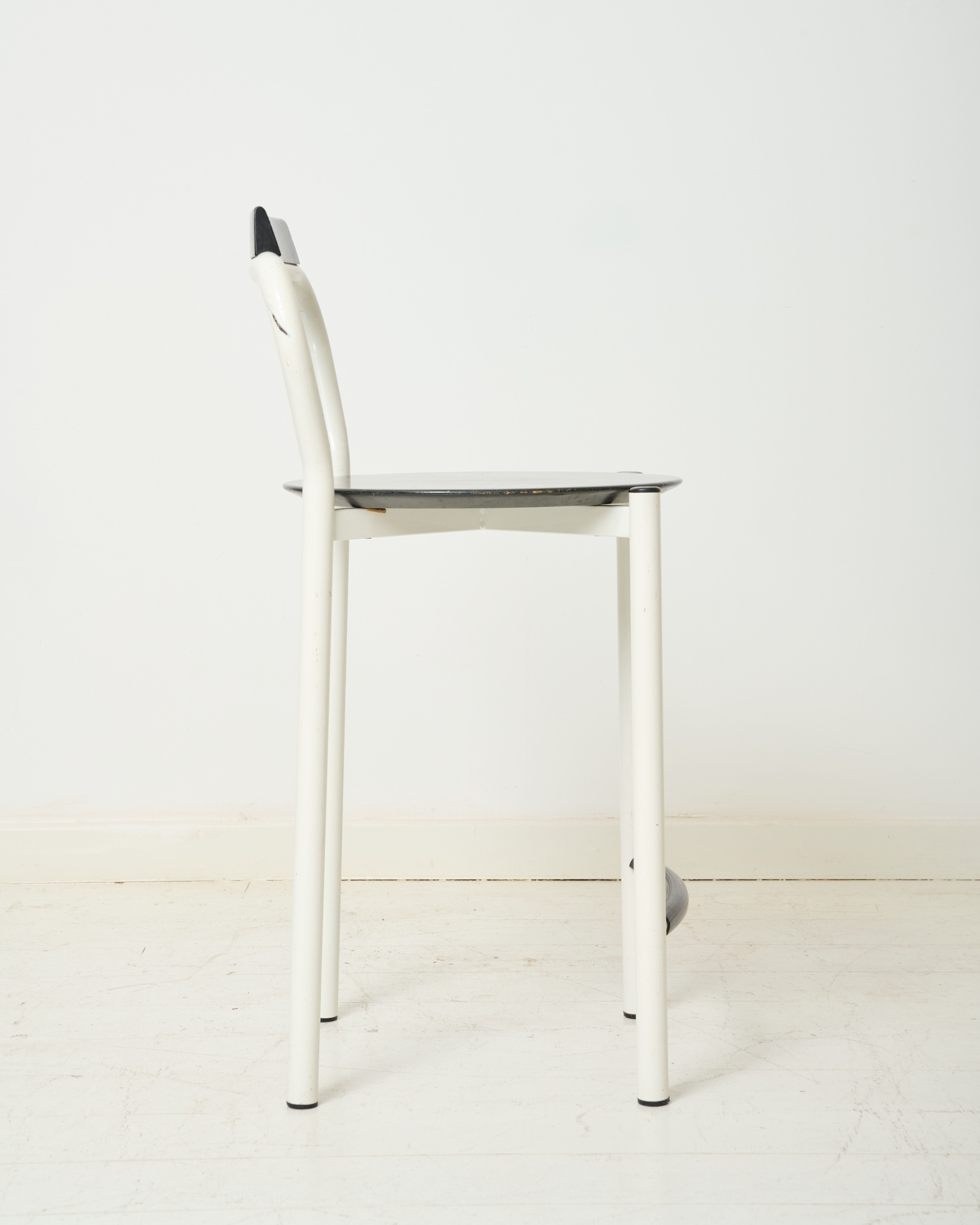 Duo de chaises hautes post-moderne, 1980s