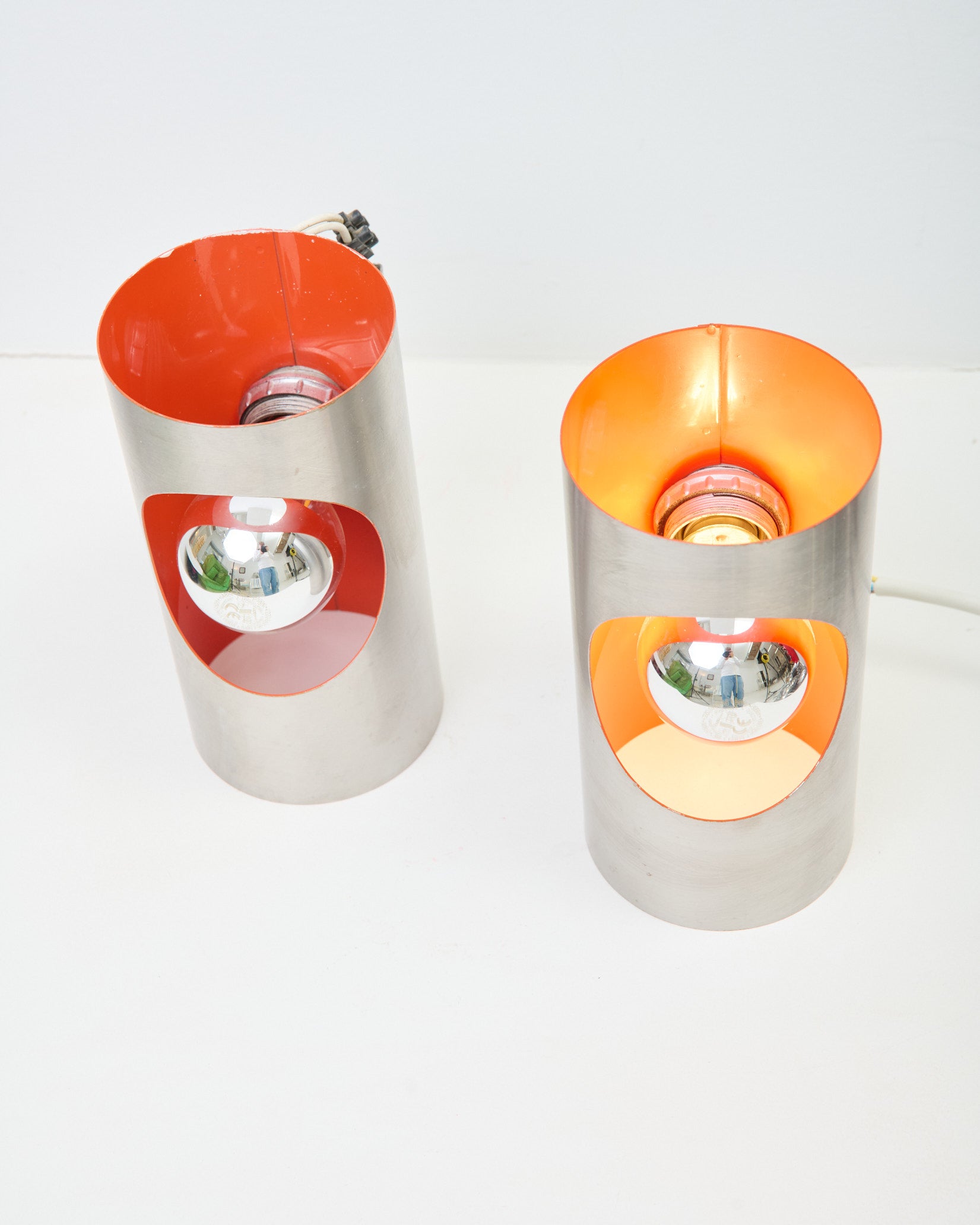 Paire d'appliques space age rouges, Oxar, 1970s