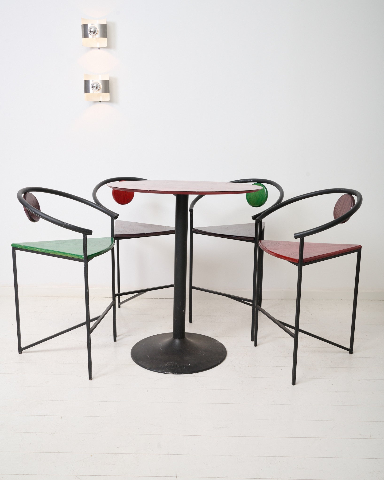 Chaises de bar (4), Memphis, 1980