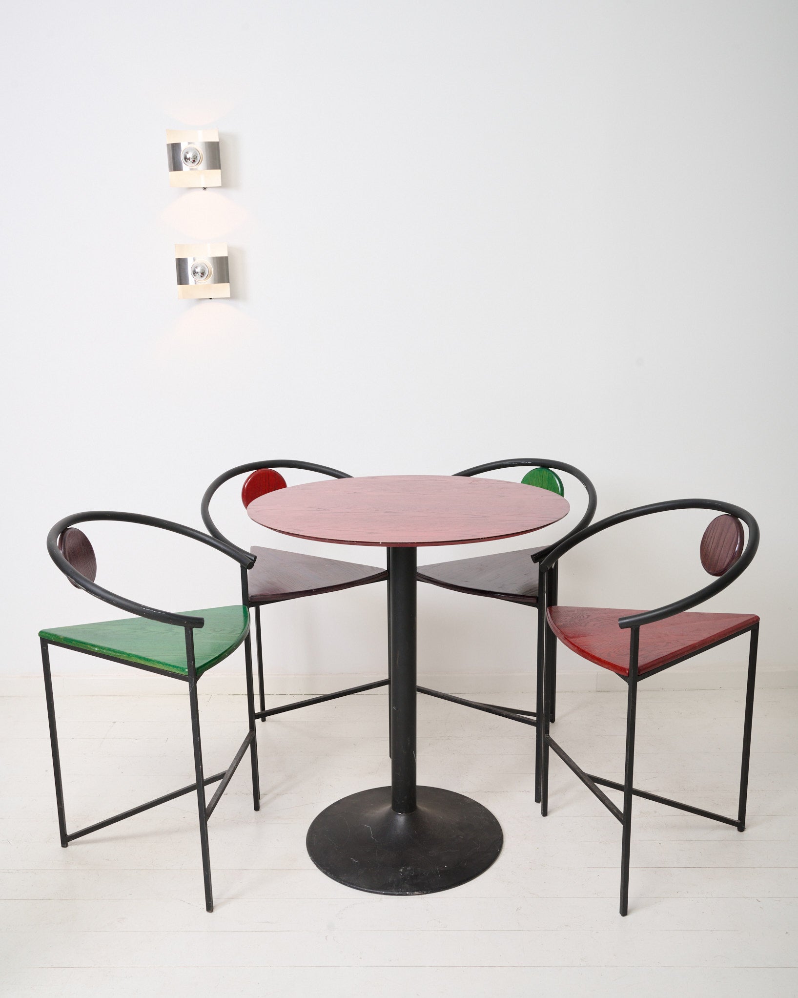 Chaises de bar (4), Memphis, 1980