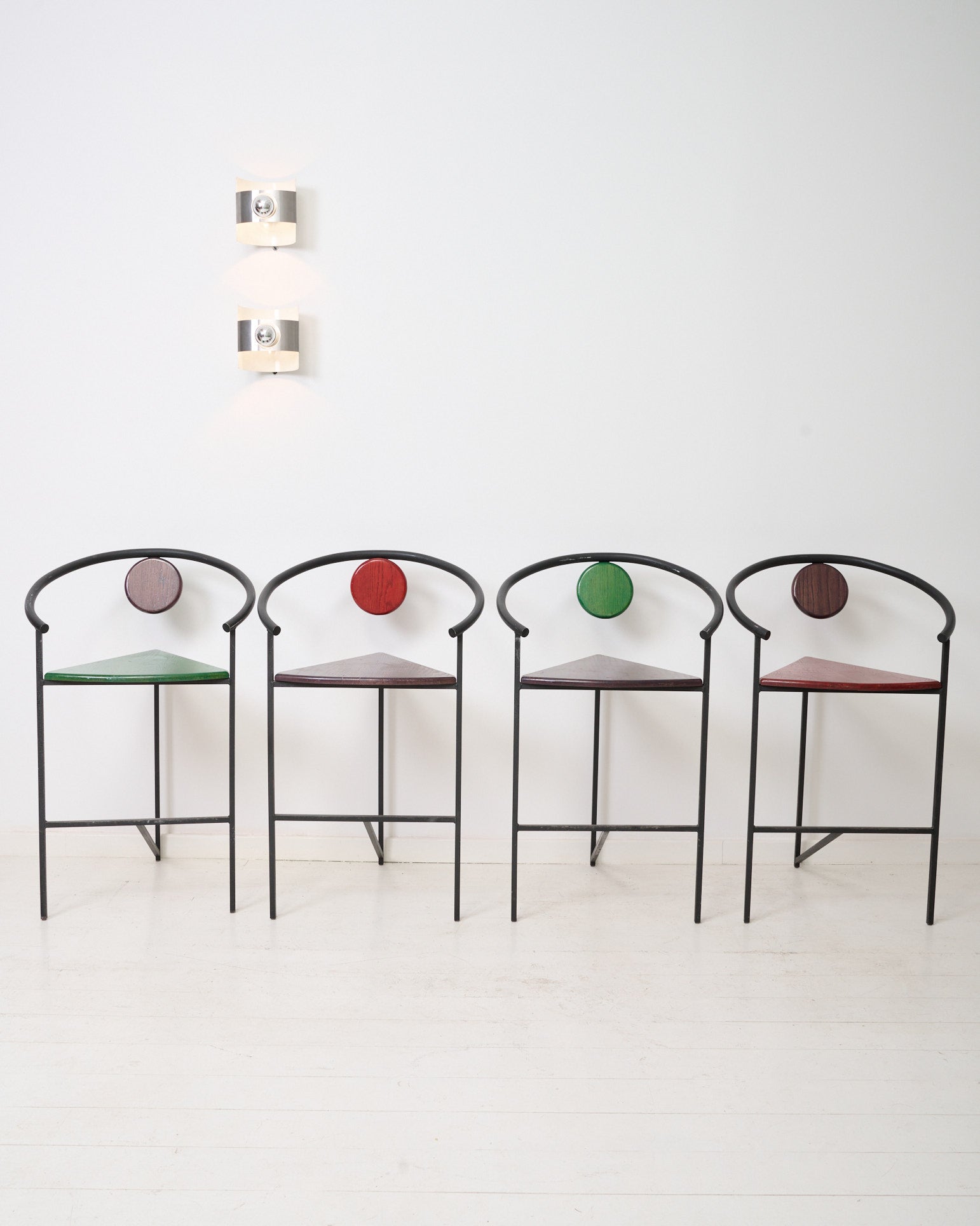 Chaises de bar (4), Memphis, 1980