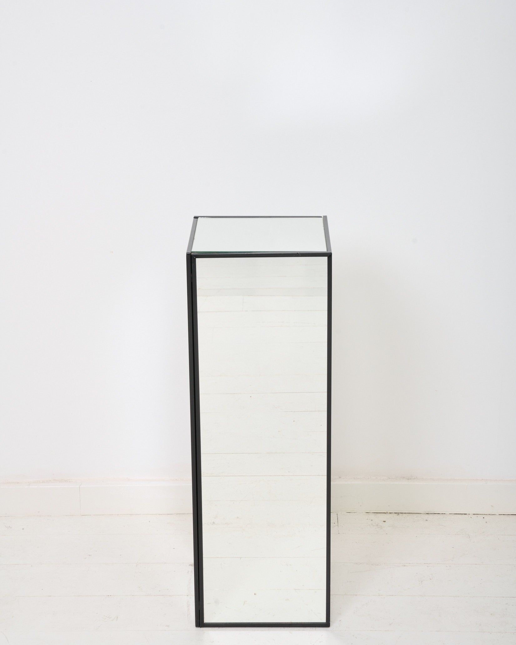 Duo de colonnes miroir, 1990s