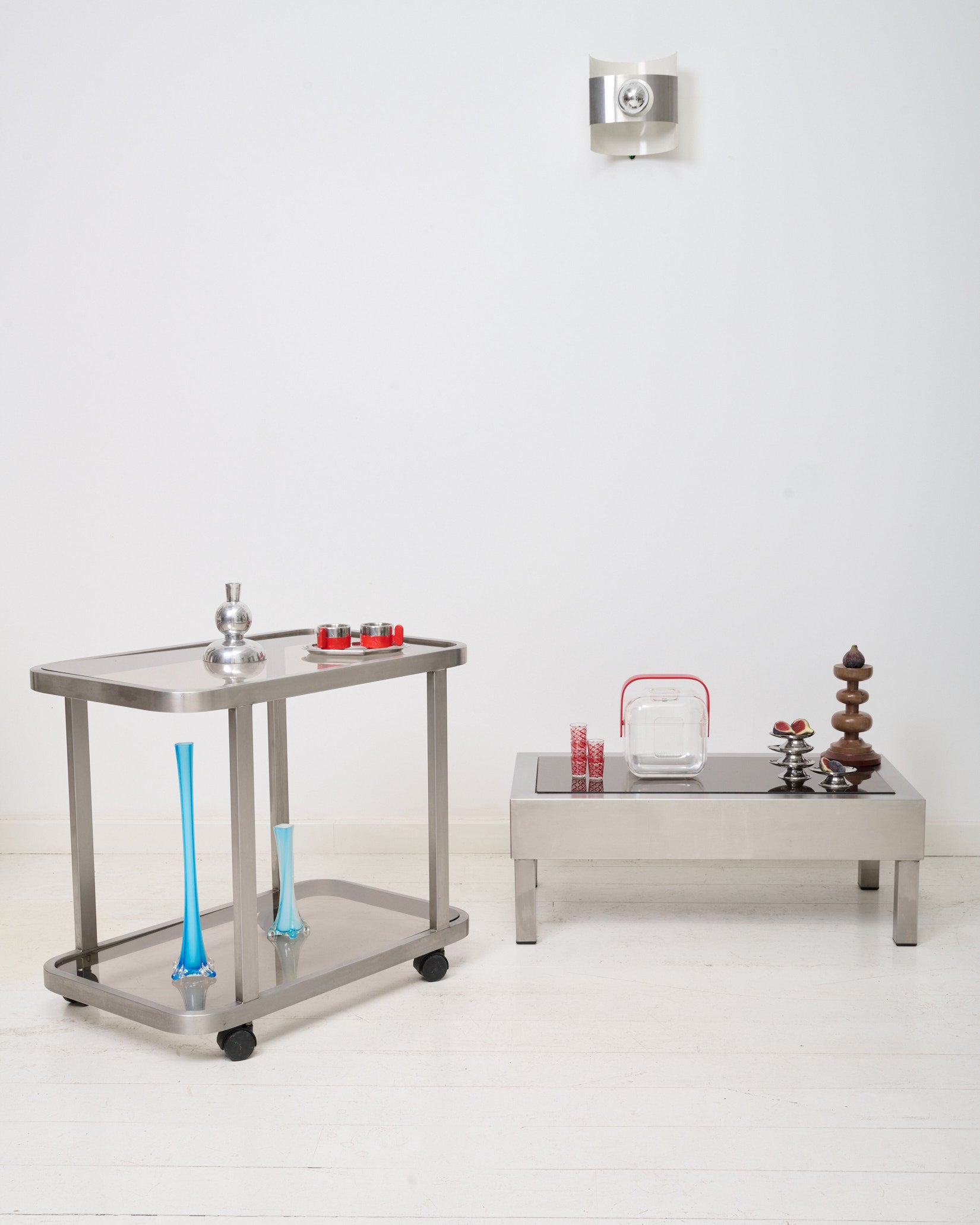 Ensemble table basse et desserte en acier brossé, 1980s