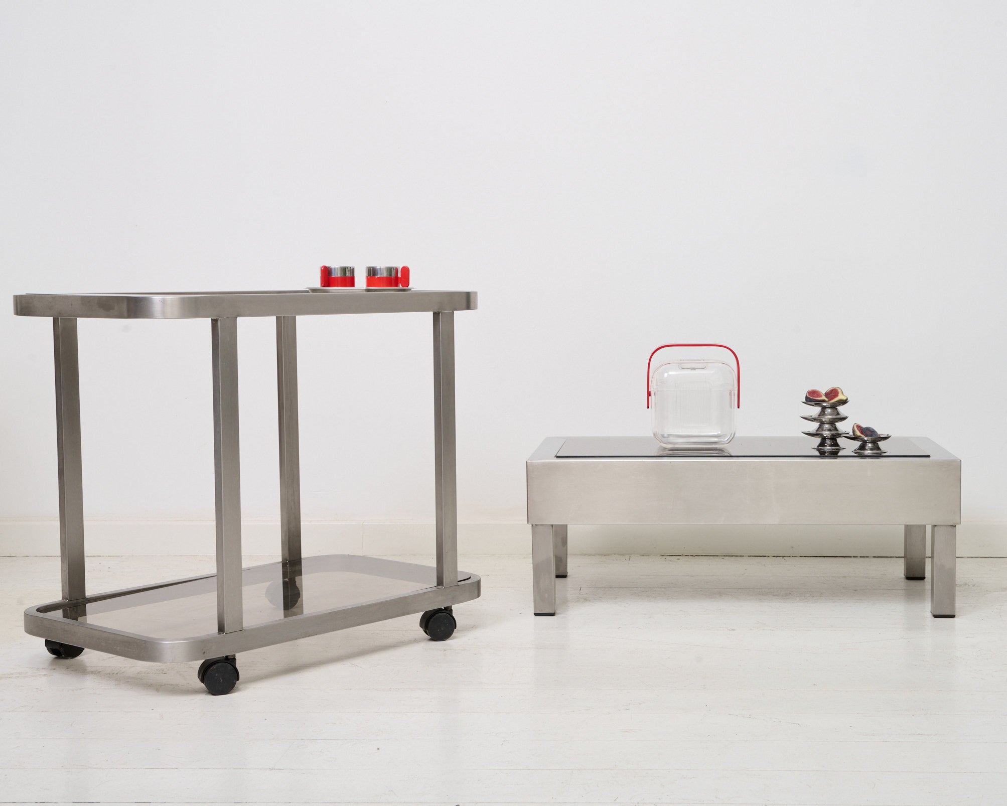 Ensemble table basse et desserte en acier brossé, 1980s