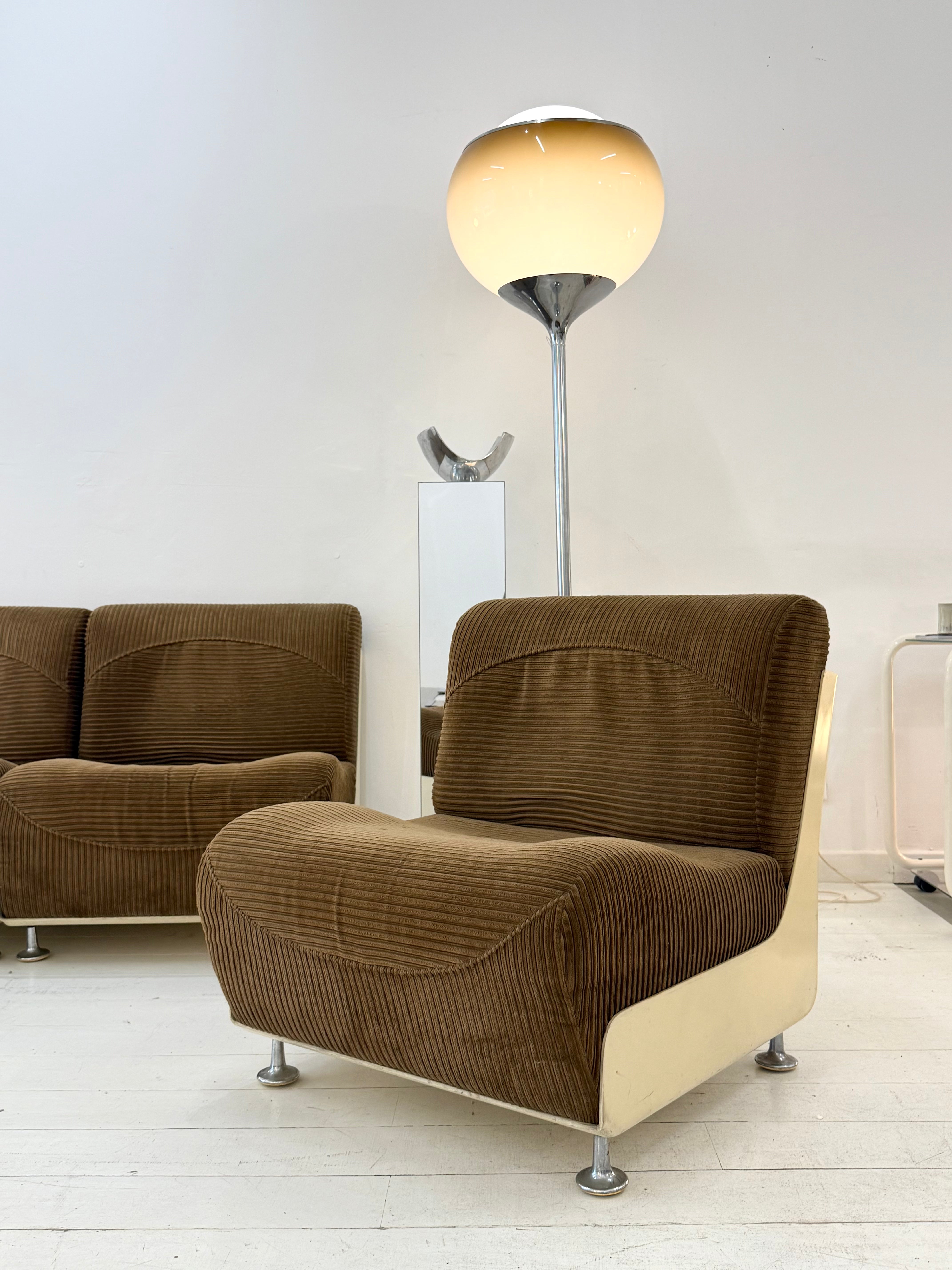 Chauffeuse Space age (1 sur 3), 1970-1980