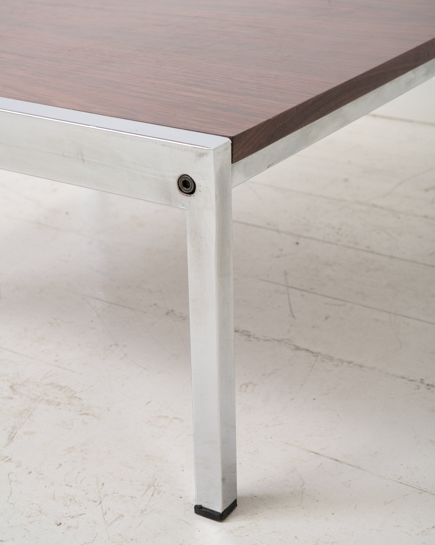 Table basse en chrome et en palissandre, 1970s