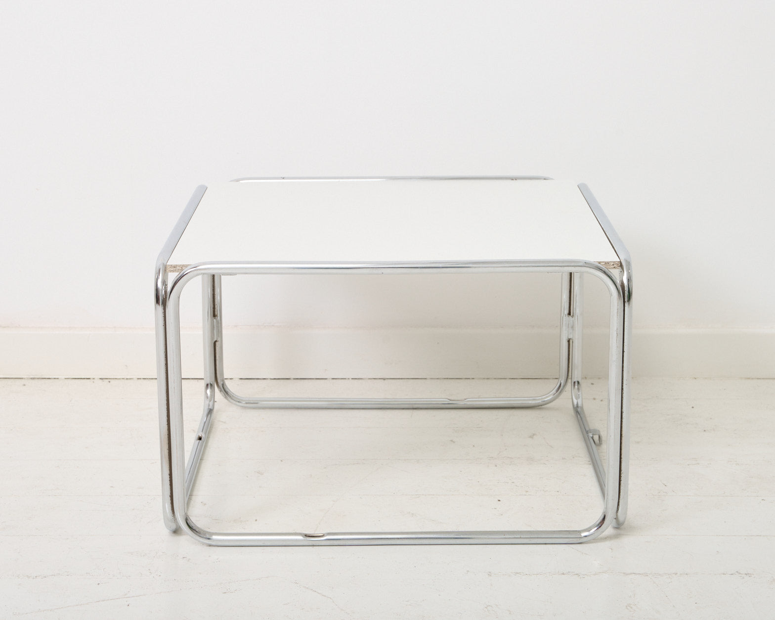 Table basse tubulaire, 1970s