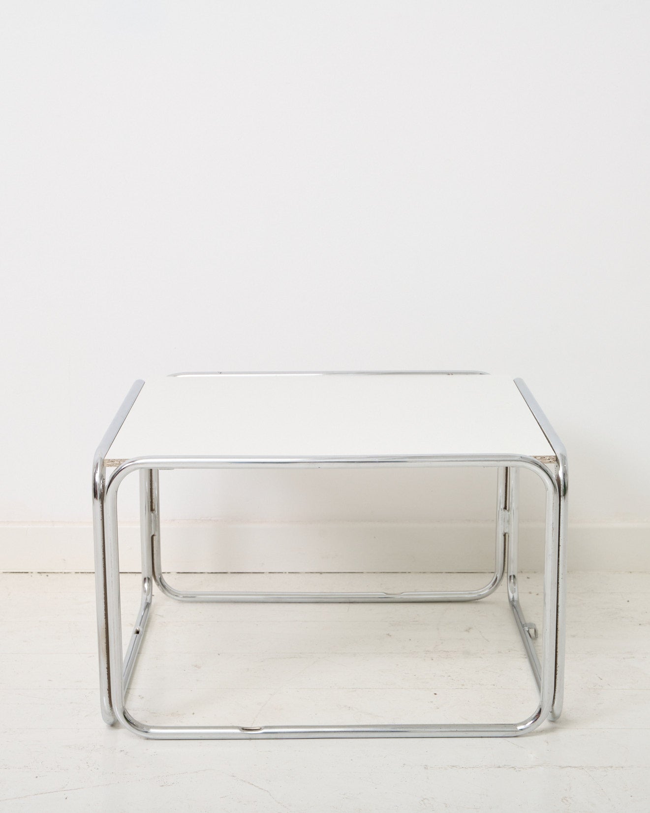 Table basse tubulaire, 1970s
