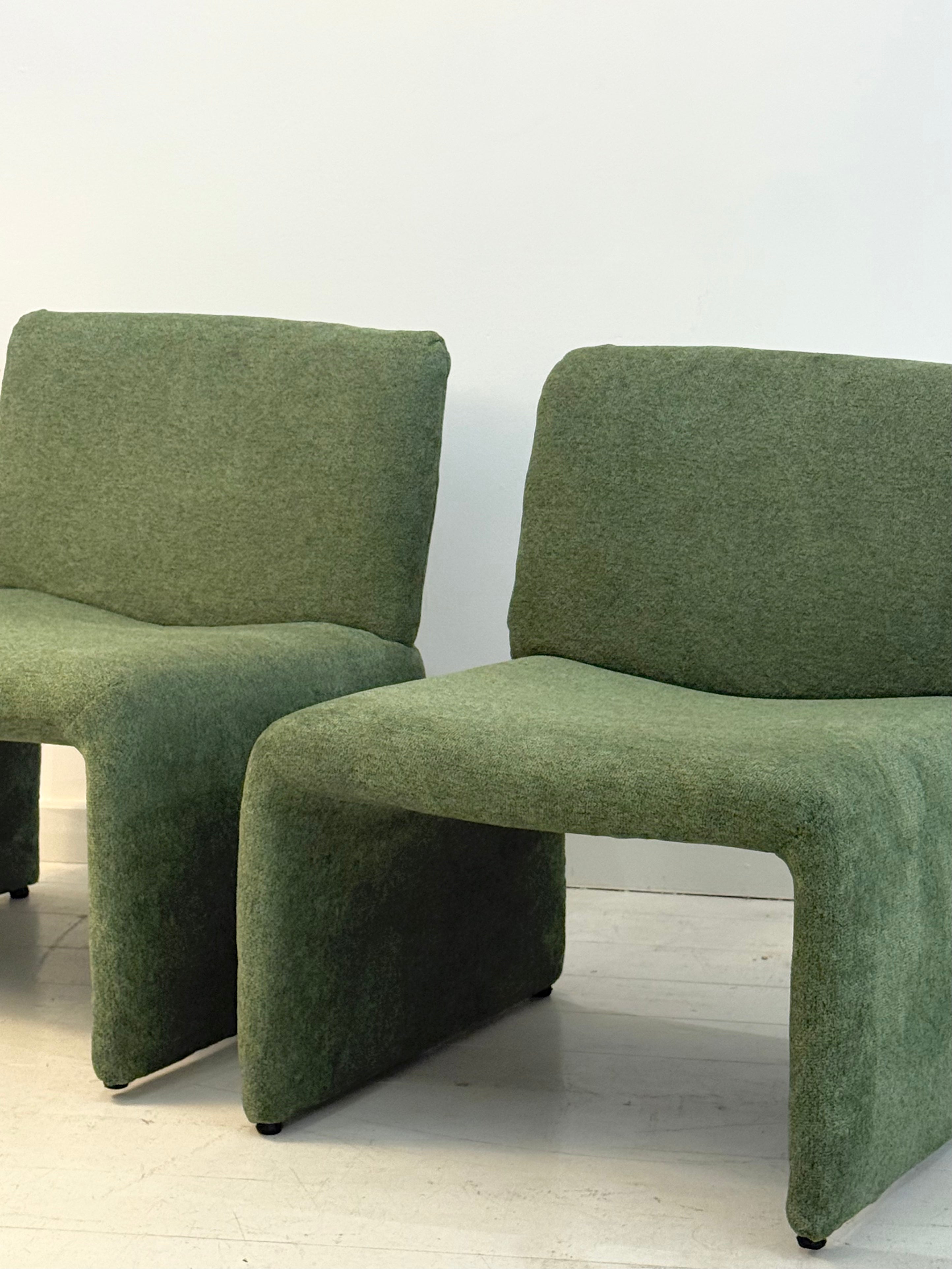 Chauffeuse verte en velours, 1970s