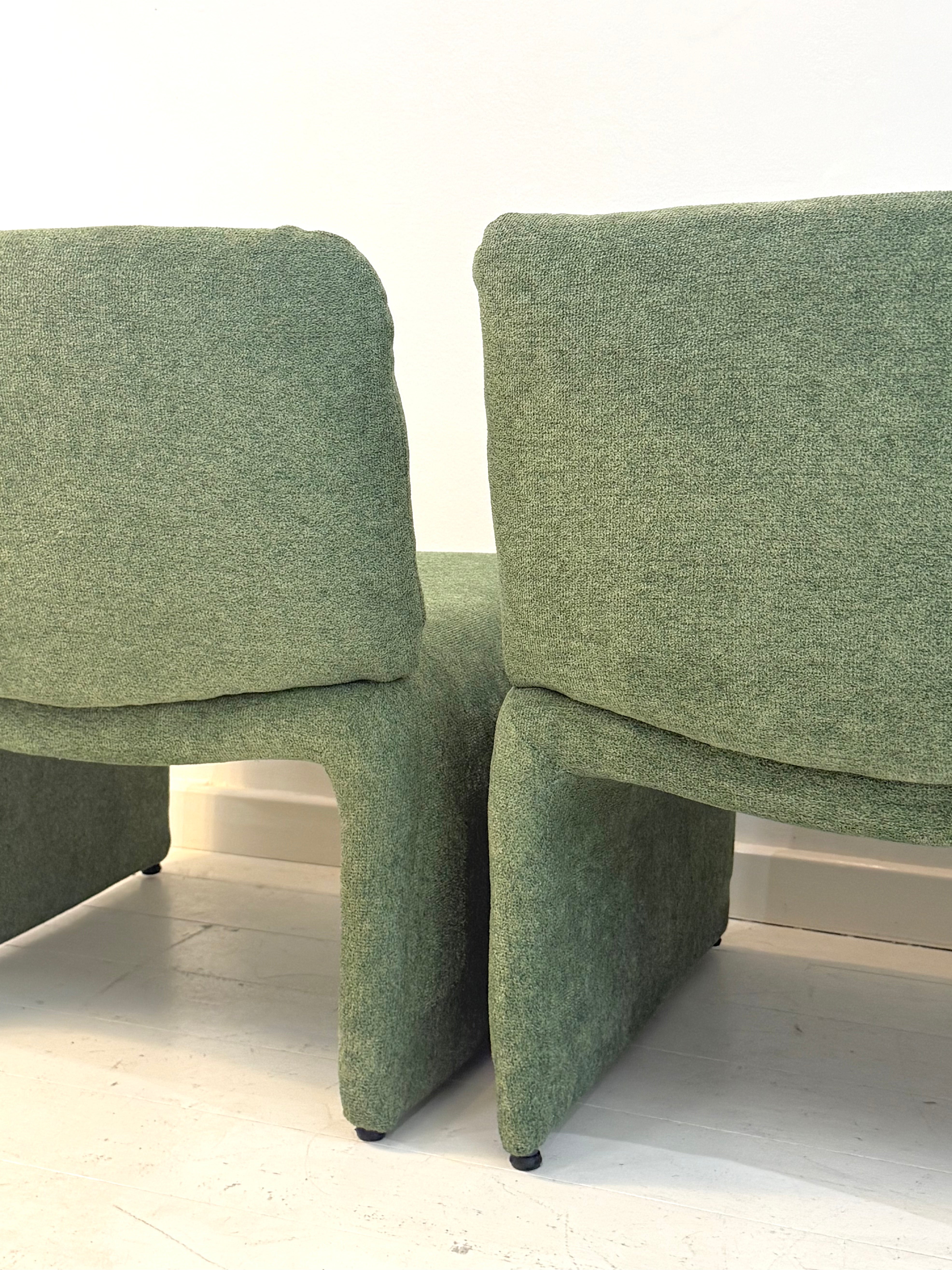 Chauffeuse verte en velours, 1970s