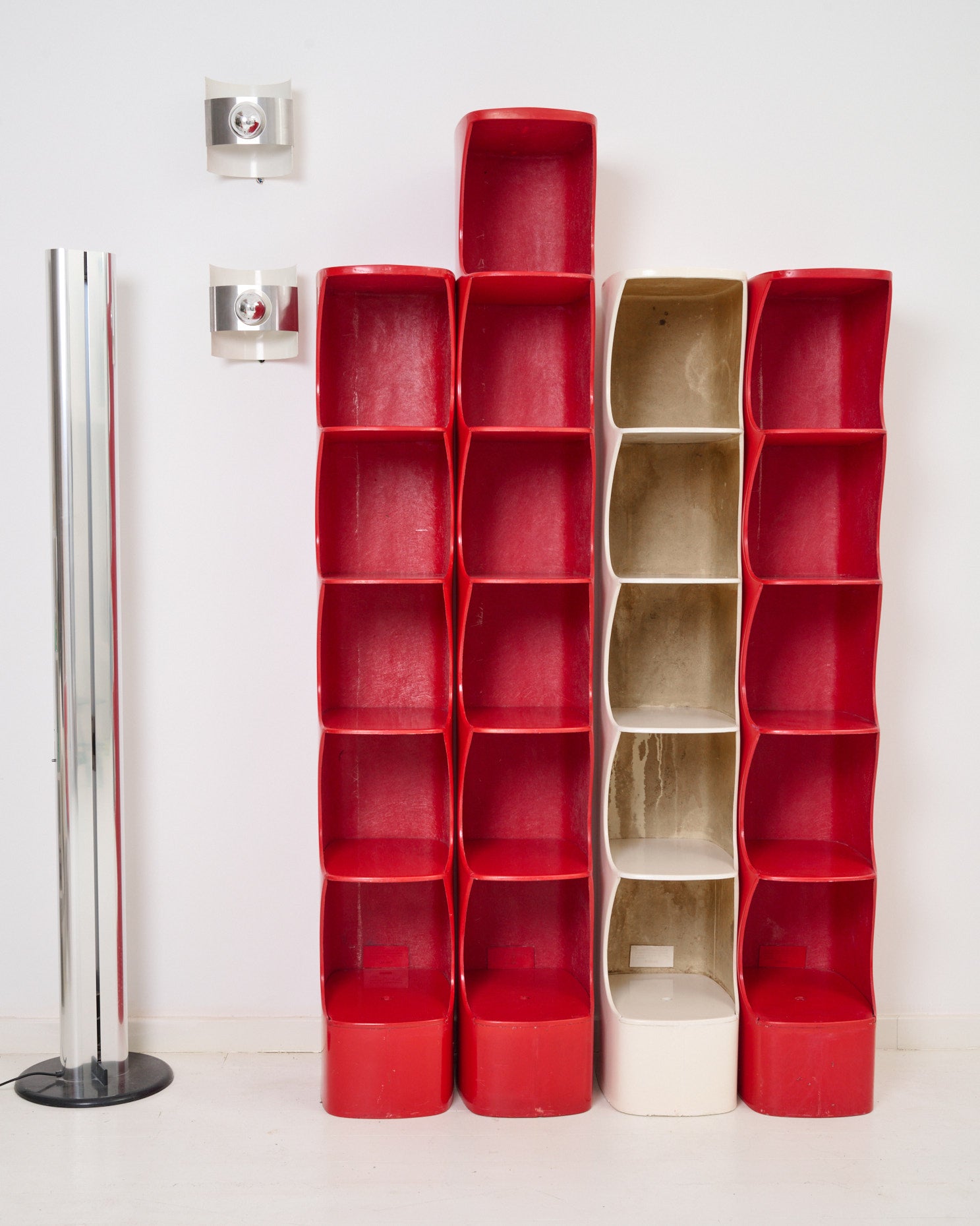 Colonne "Totem" blanc, Valeric Doubroucinskis, Rodier 1970s