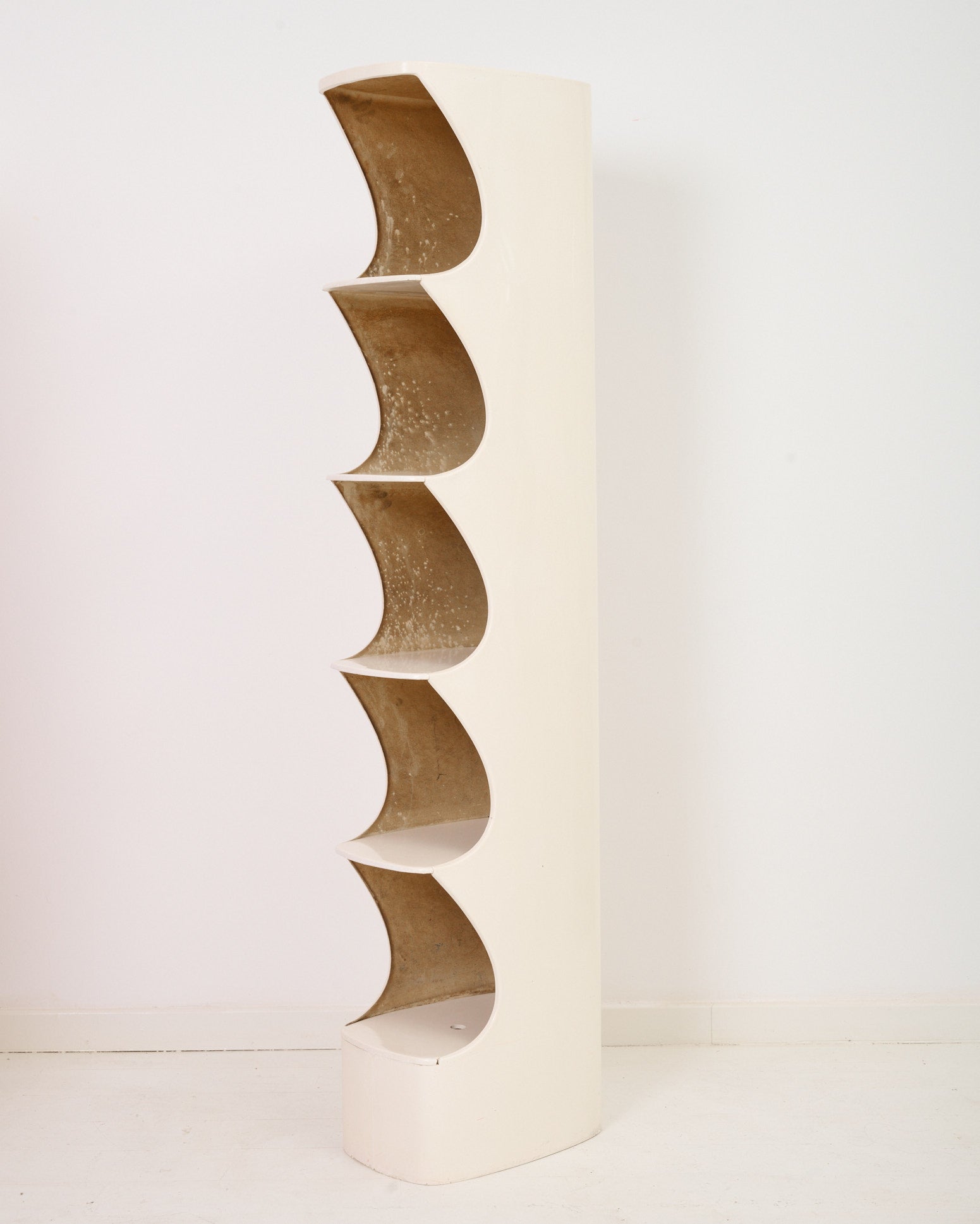 Colonne "Totem" blanc, Valeric Doubroucinskis, Rodier 1970s