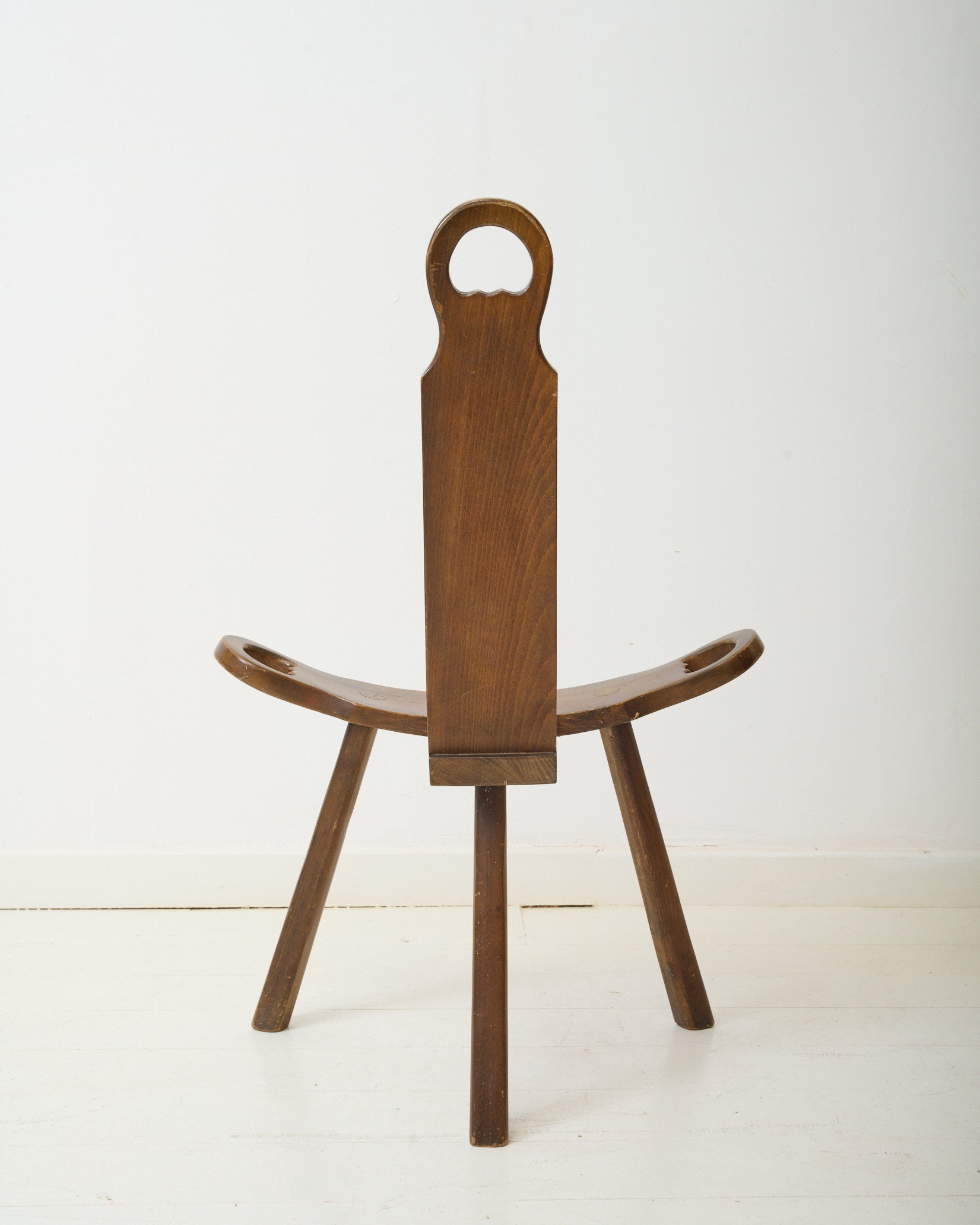 Chaise tripode brutaliste, 1970s
