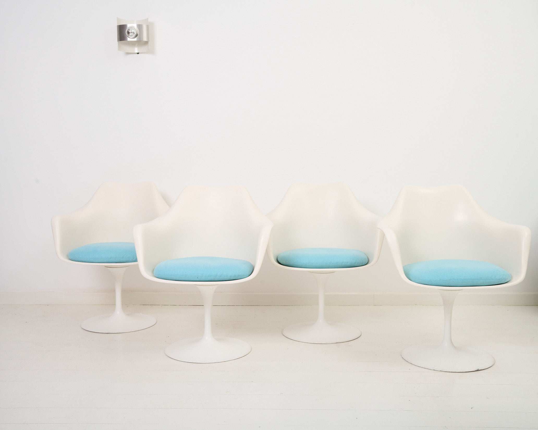 Paire de fauteuils "Tulip" (1 sur 2),  Eero Saarinen, Knoll international