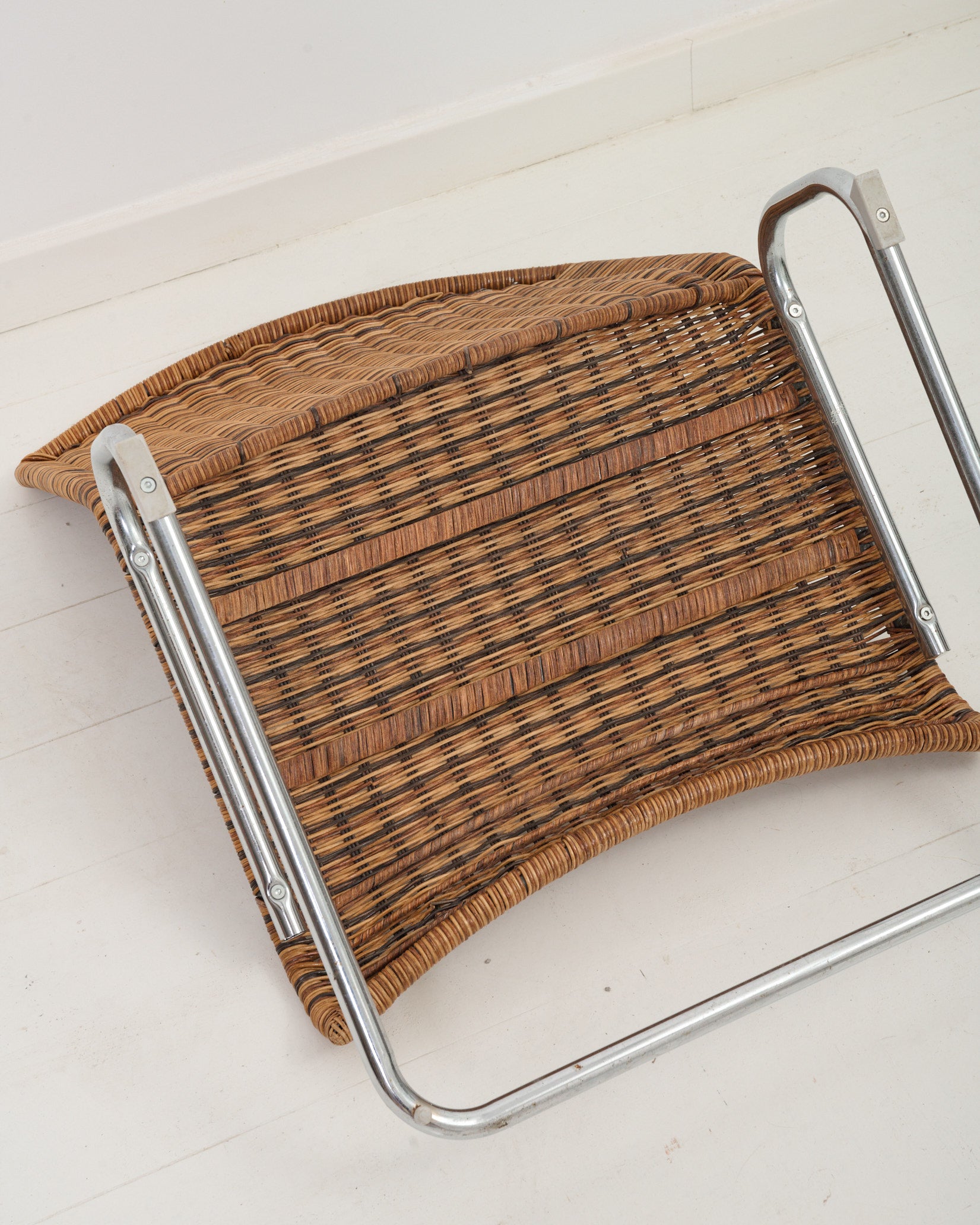 Fauteuil en osier et chrome, 1970s