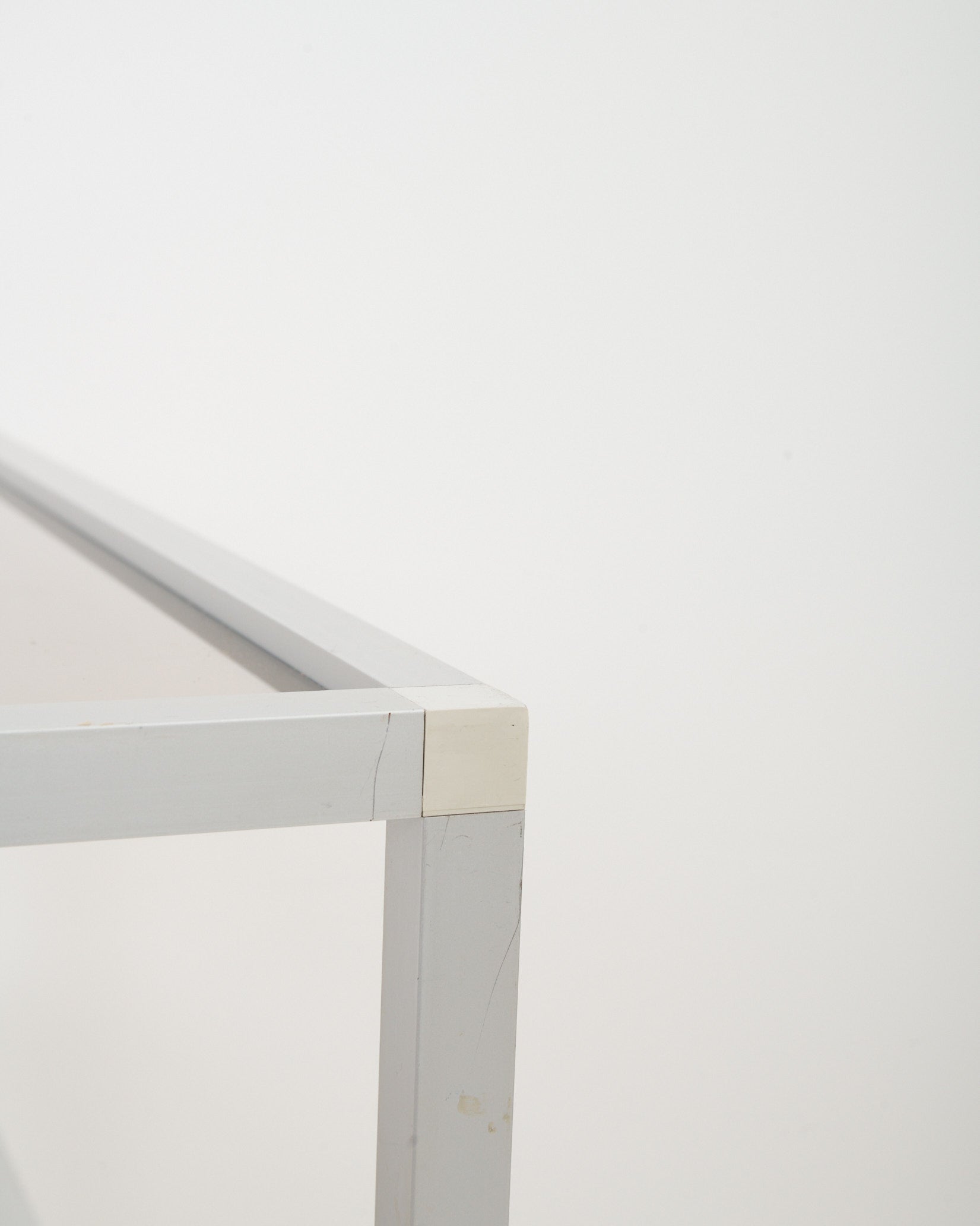 Etagère verre fumé et métal, 1970s