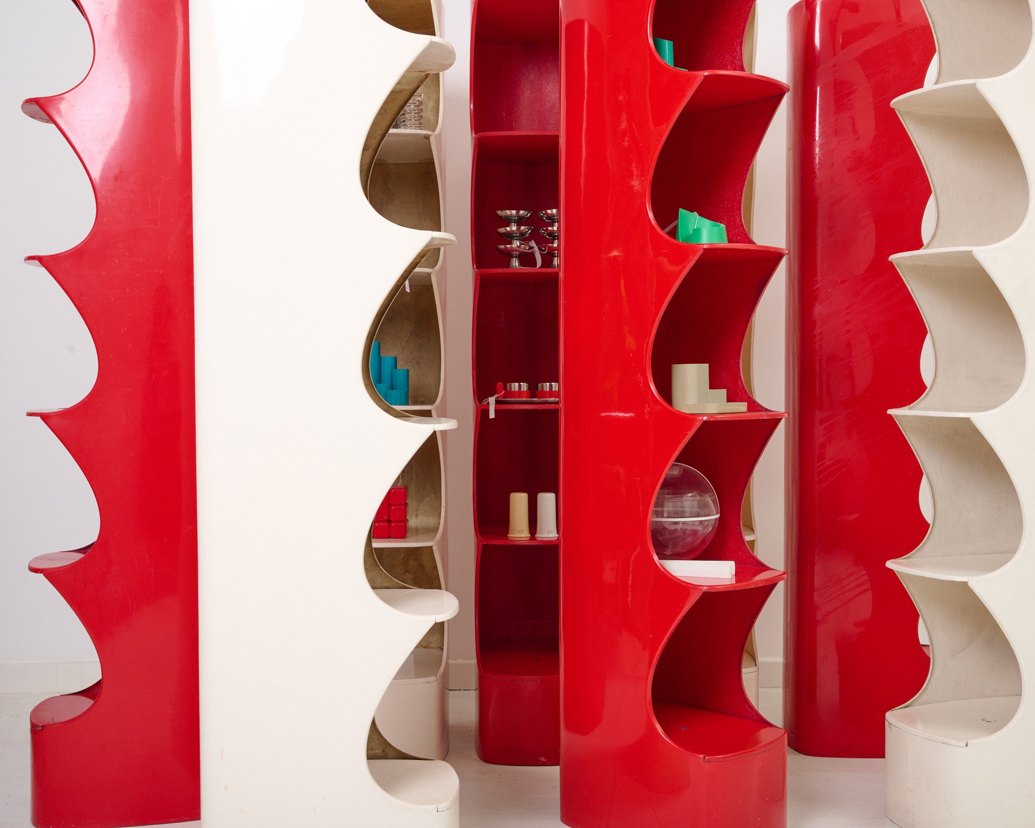 Colonne "Totem" rouge, Valeric Doubroucinskis, Rodier 1970s
