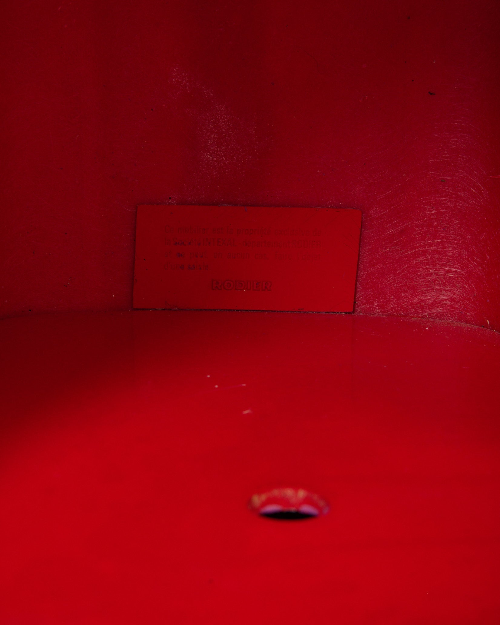 Colonne "Totem" rouge, Valeric Doubroucinskis, Rodier 1970s