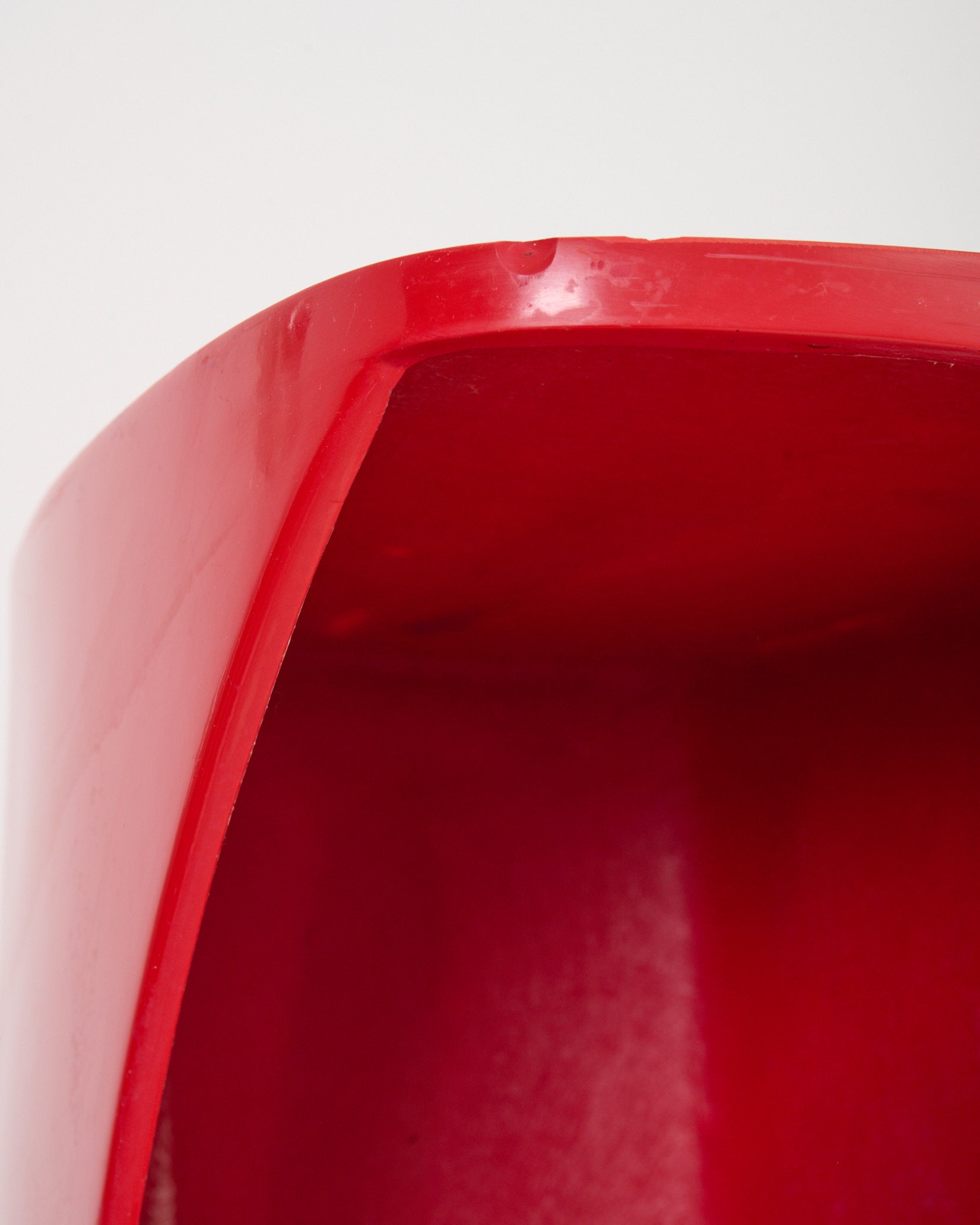 Colonne "Totem" rouge, Valeric Doubroucinskis, Rodier 1970s