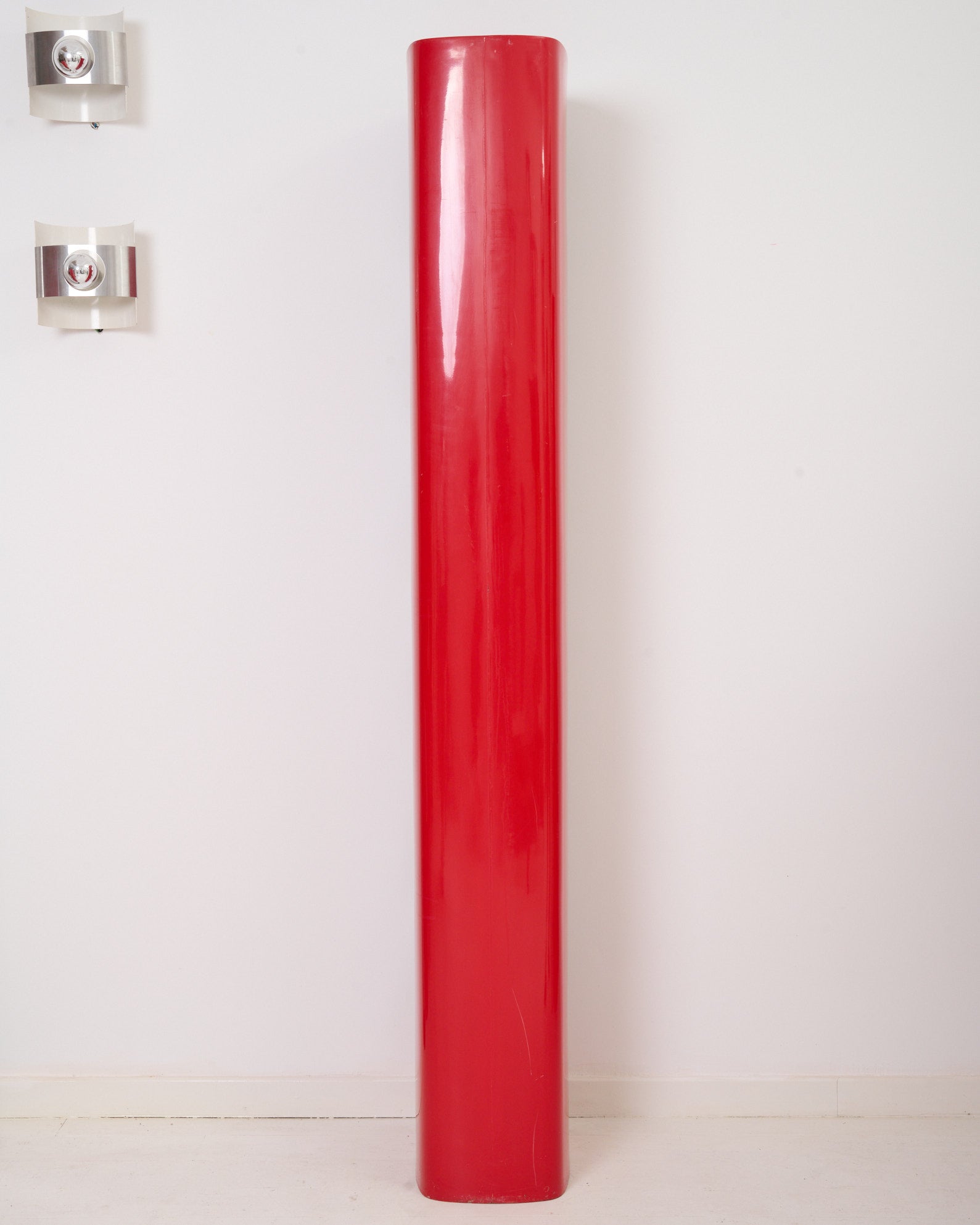 Colonne "Totem" rouge, Valeric Doubroucinskis, Rodier 1970s