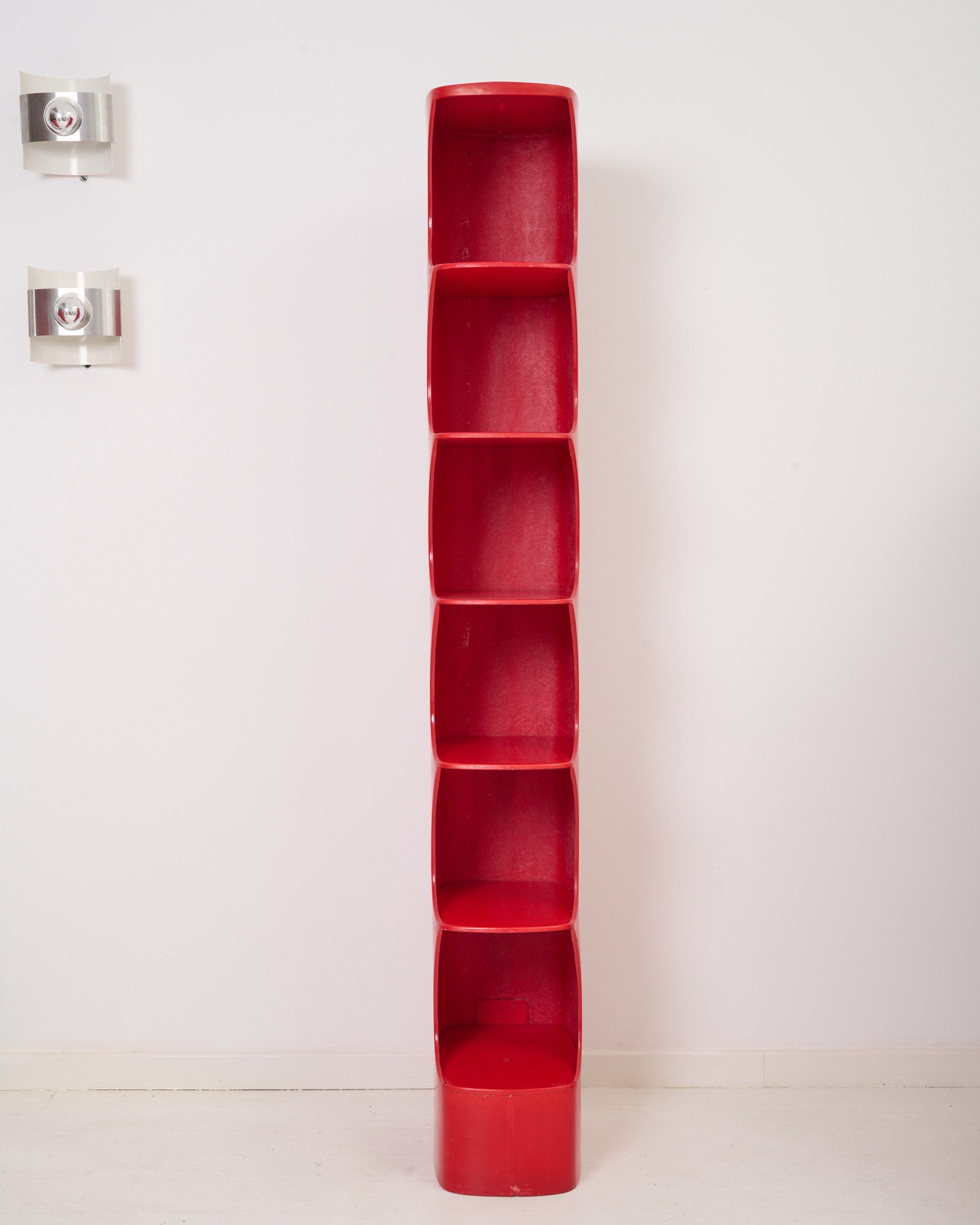 Colonne "Totem" rouge, Valeric Doubroucinskis, Rodier 1970s