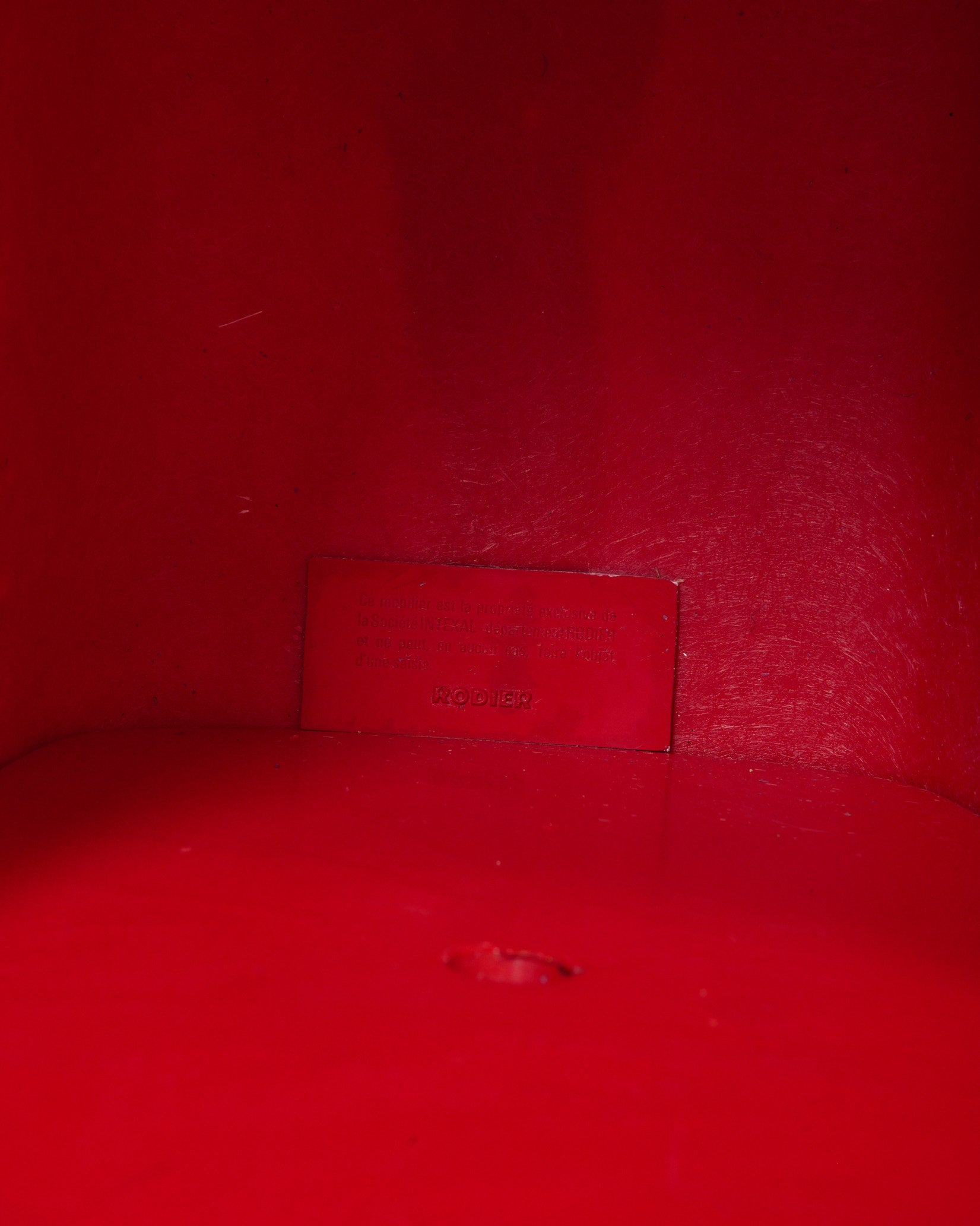 Colonne "Totem" rouge, Valeric Doubroucinskis, Rodier 1970s