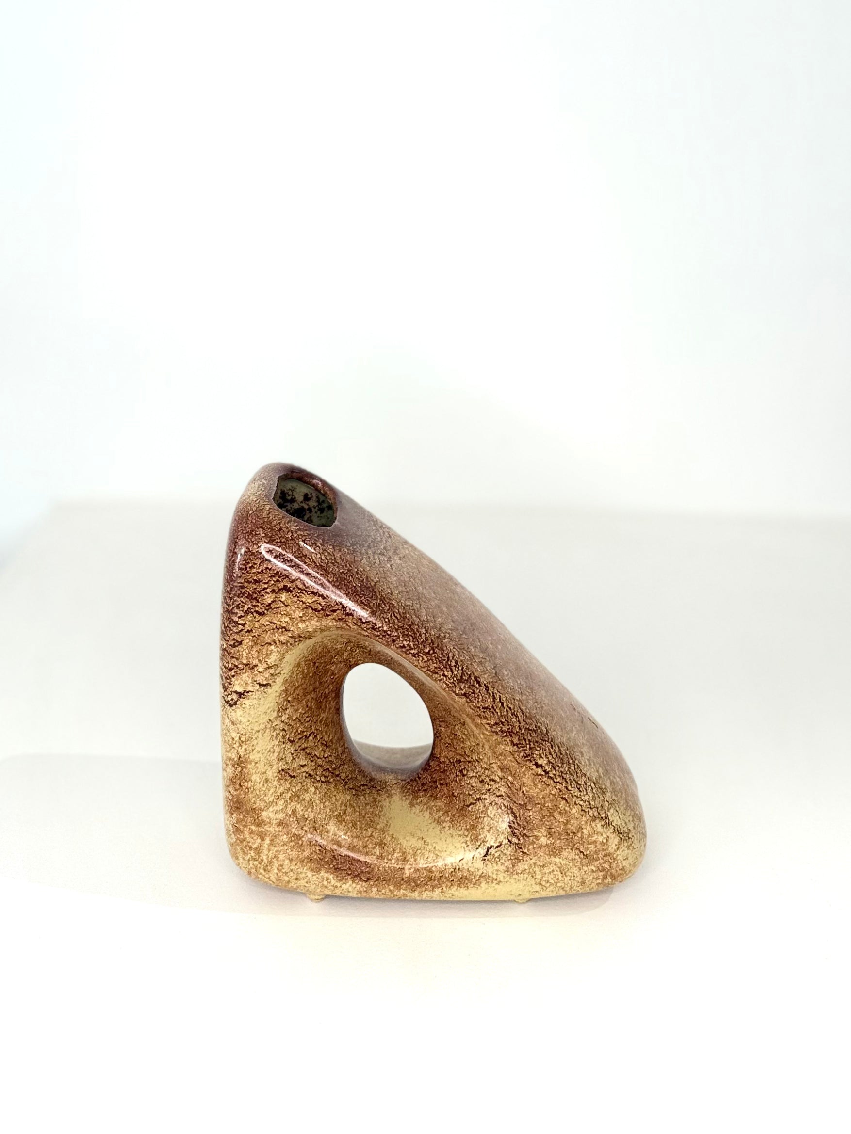 Vase sculptural par Roberto Rigon pour Bertoncello, forme triangle, 1970s