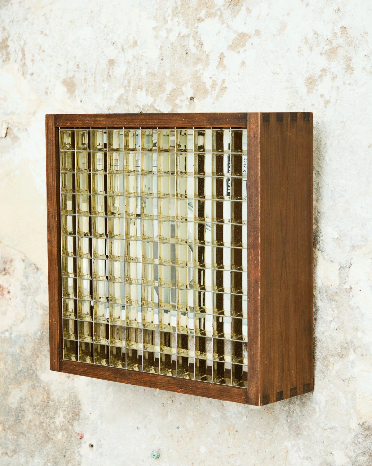 Applique scandinave en teck et métal doré, Suède, 1970s