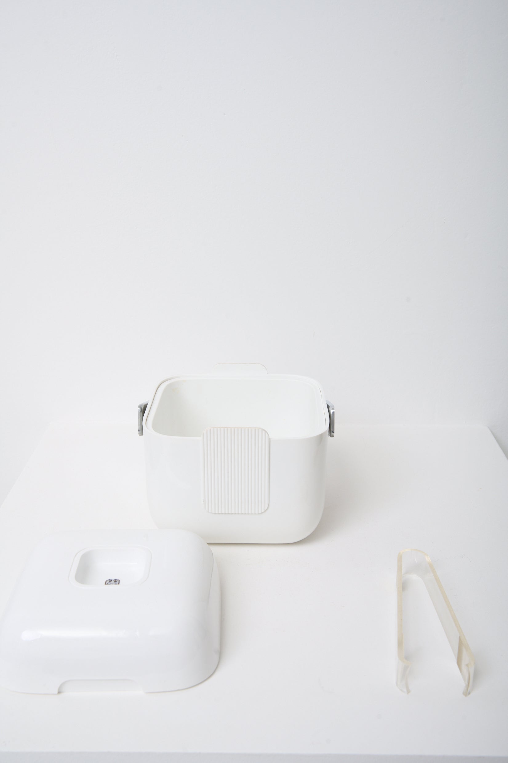 Seau à glace, Ambrogio Pozzi, Guzzini, 1980s.