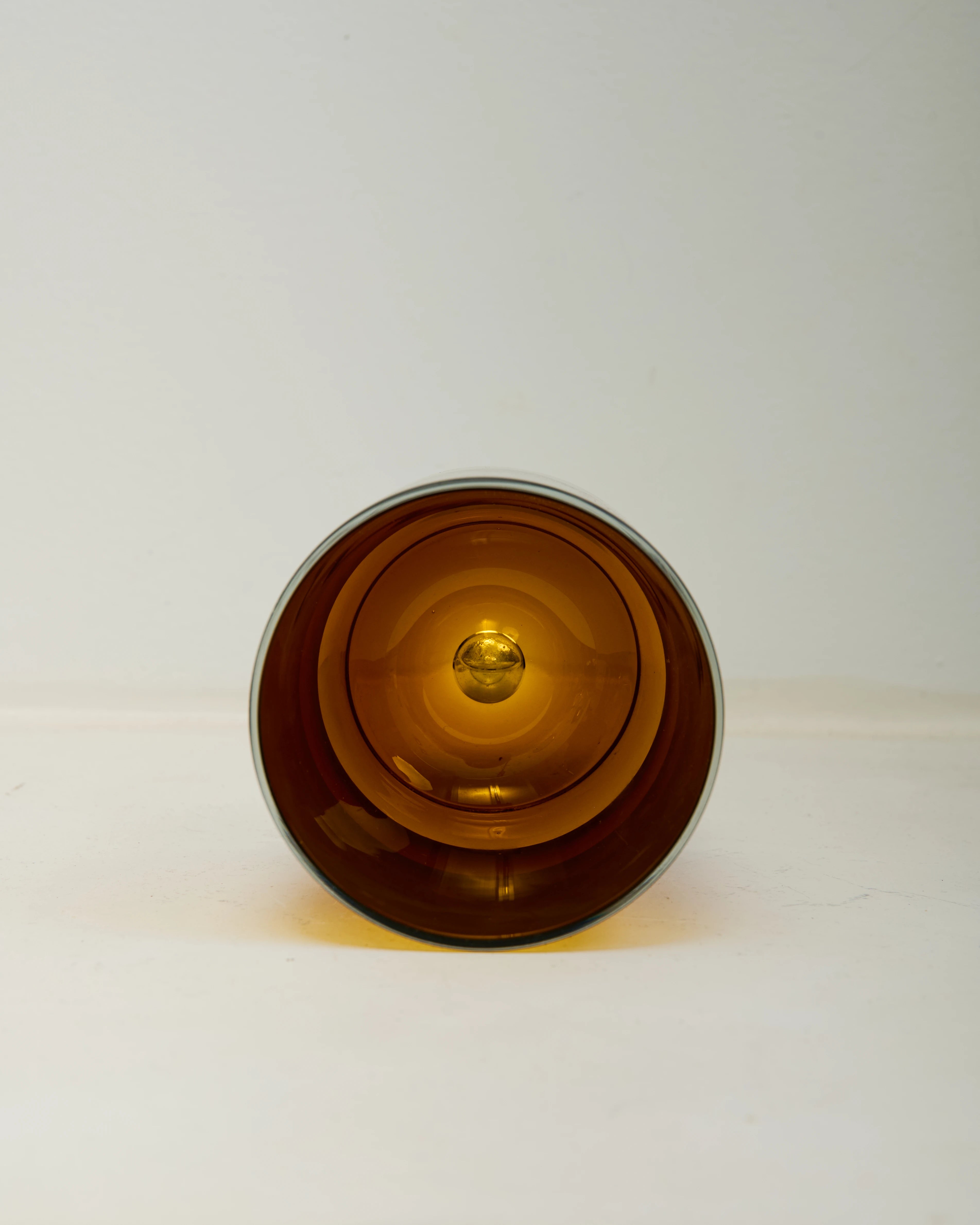 Vase scandinave ambré "Goutte", 1970s